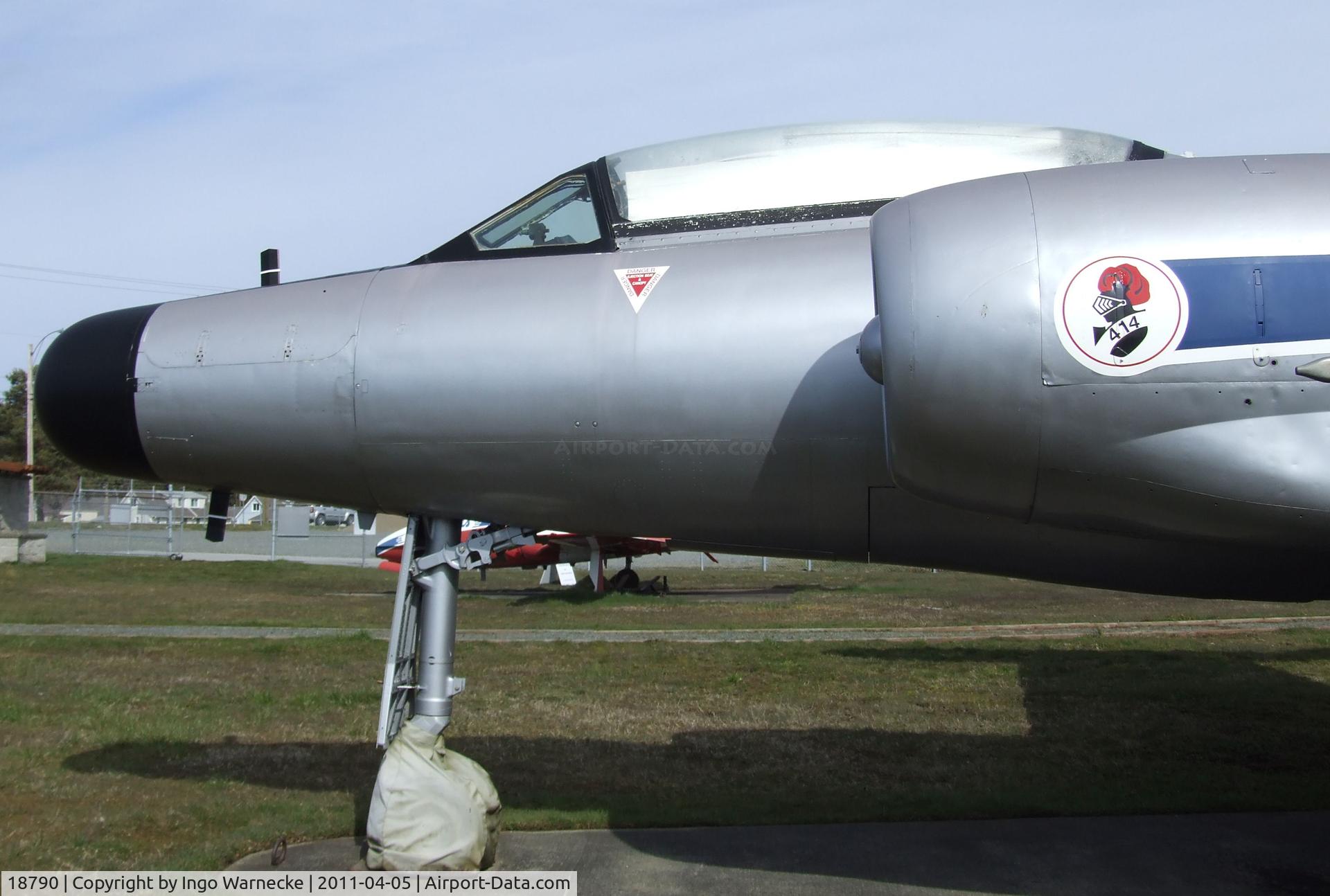 18790, Avro Canada CF-100 Mk.5 Canuck C/N 690, Avro Canada CF-100 Mk.5 Canuck at Comox Air Force Museum, CFB Comox