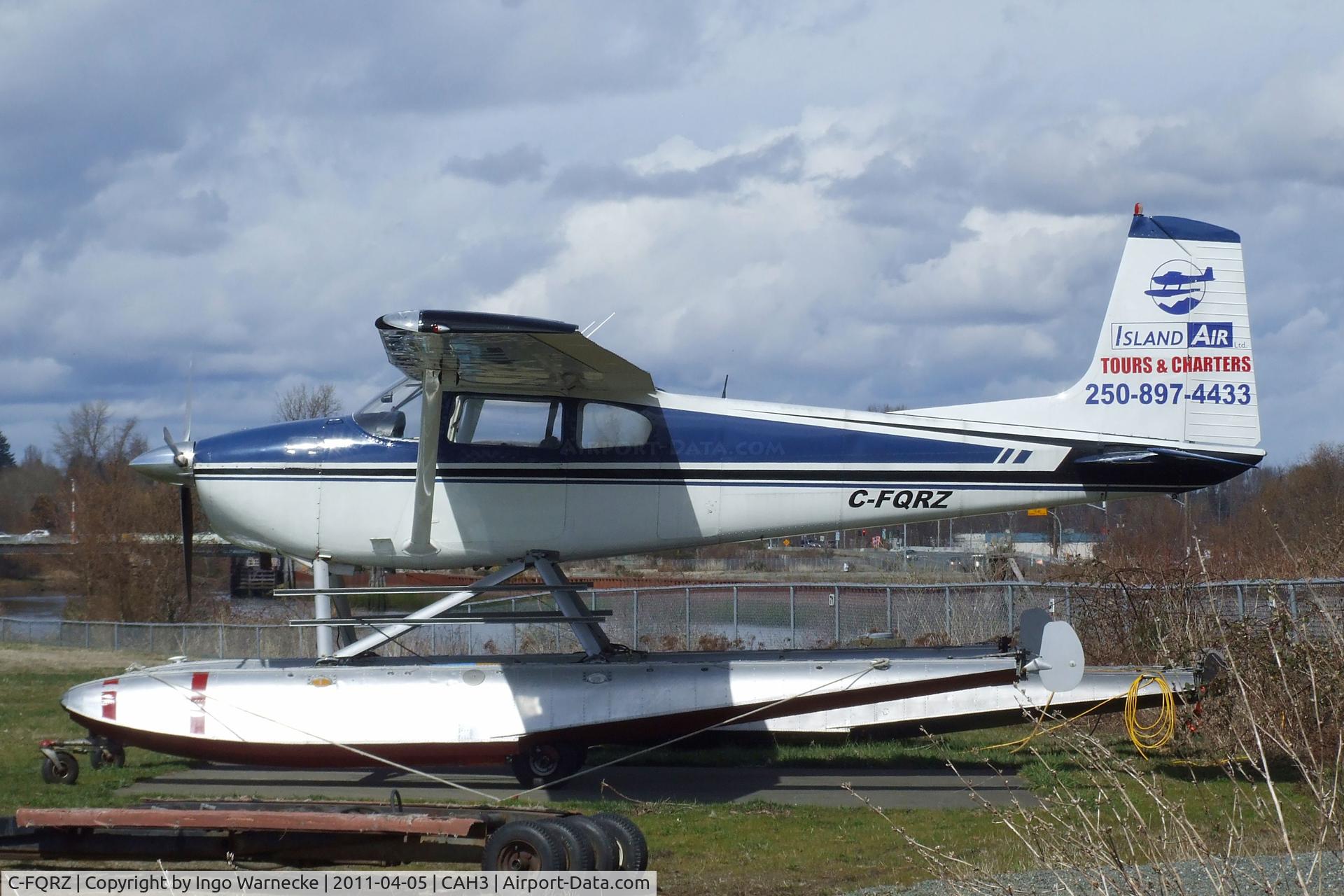 C-FQRZ, 1959 Cessna 182B Skylane C/N 52042, Cessna 182B on amphibious floats at Courtenay Airpark, Courtenay BC