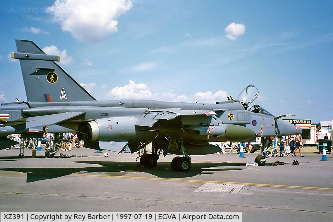 XZ391, 1977 Sepecat Jaguar GR.1A C/N S.156, Sepecat Jaguar GR.1A [S-156] (RAF) RAF Fairford~G 19/07/1997