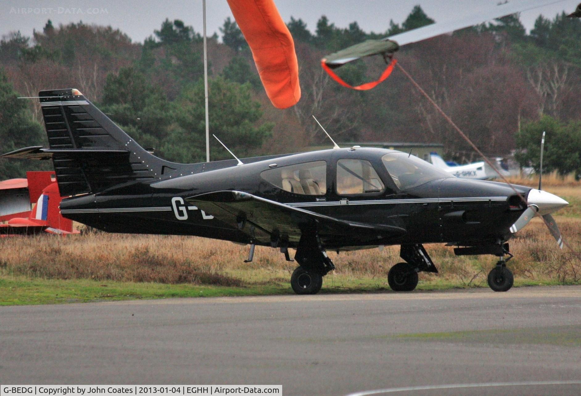 G-BEDG, 1976 Rockwell International 112 Commander C/N 482, Visiting NHL