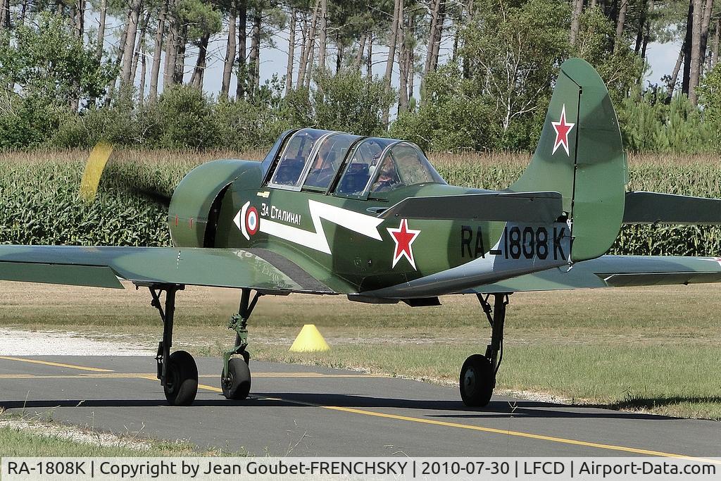 RA-1808K, 1988 Yakovlev Yak-52 C/N 889109, beautiful old 
