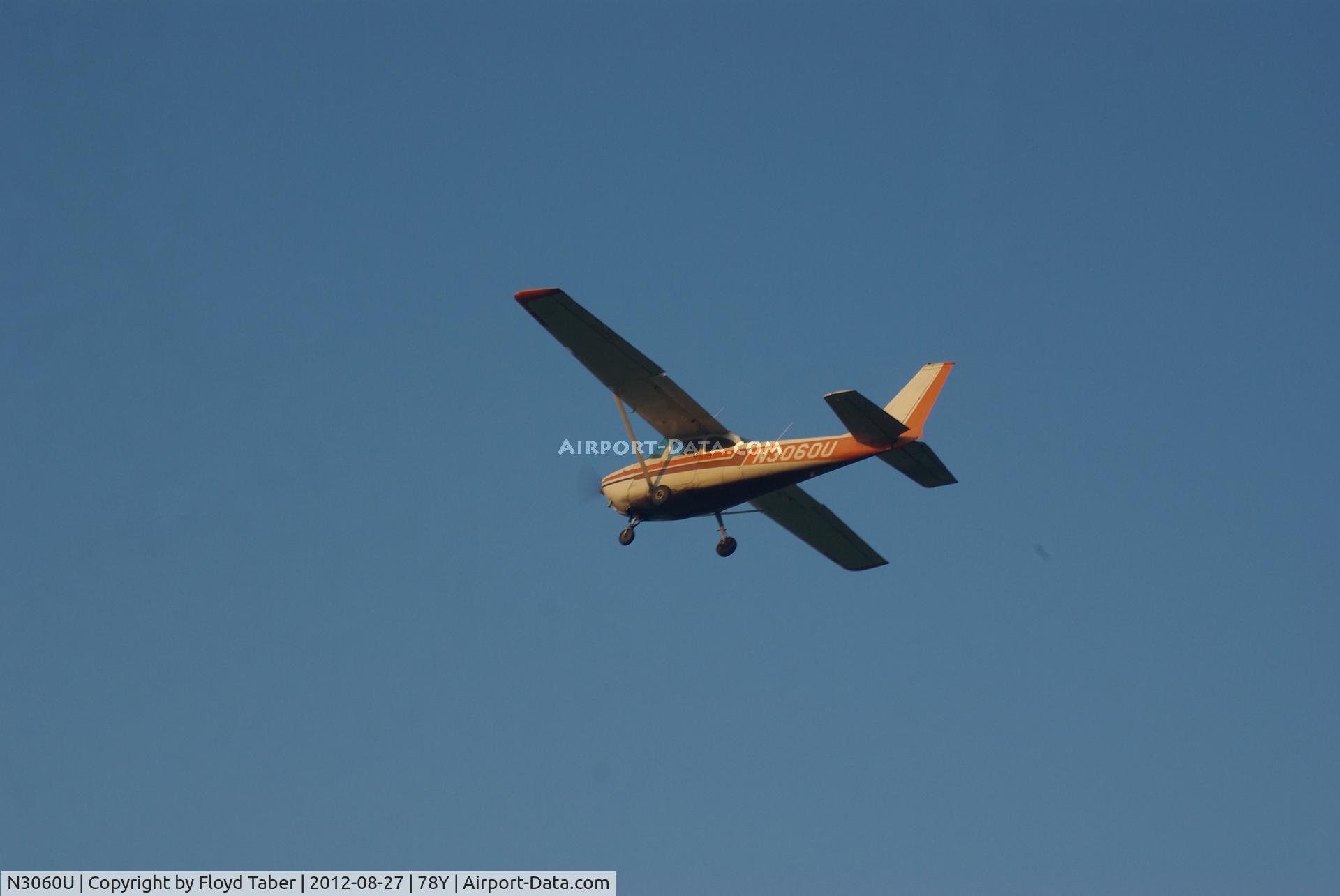 N3060U, 1963 Cessna 172E C/N 17250660, Departing Rankin Field to the North