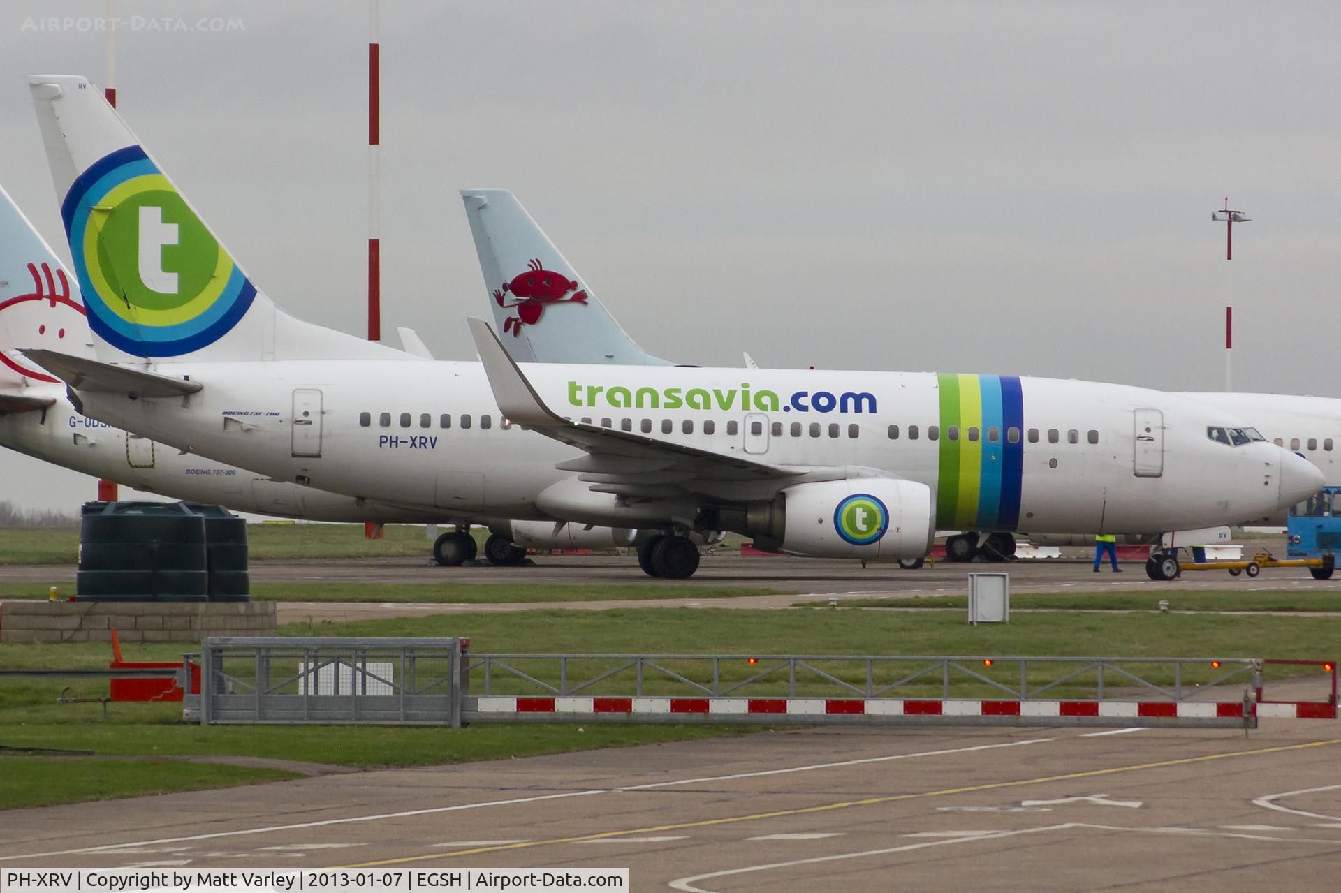 PH-XRV, 2005 Boeing 737-7K2 C/N 34170, Being pushed to hangar 3.