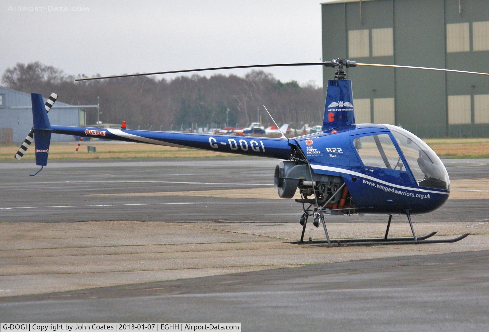 G-DOGI, 1993 Robinson R22 Beta C/N 2389, Visitor to BHL