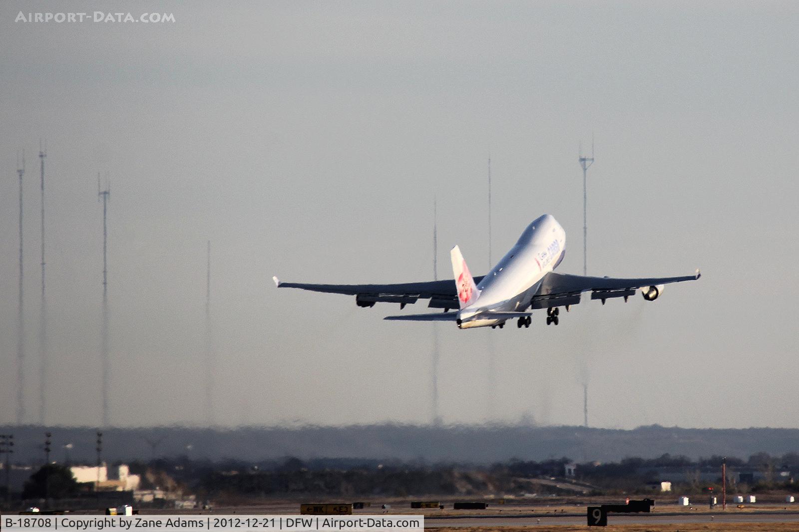 B-18708, 2001 Boeing 747-409F/SCD C/N 30765, China Airlines Cargo departing DFW Airport