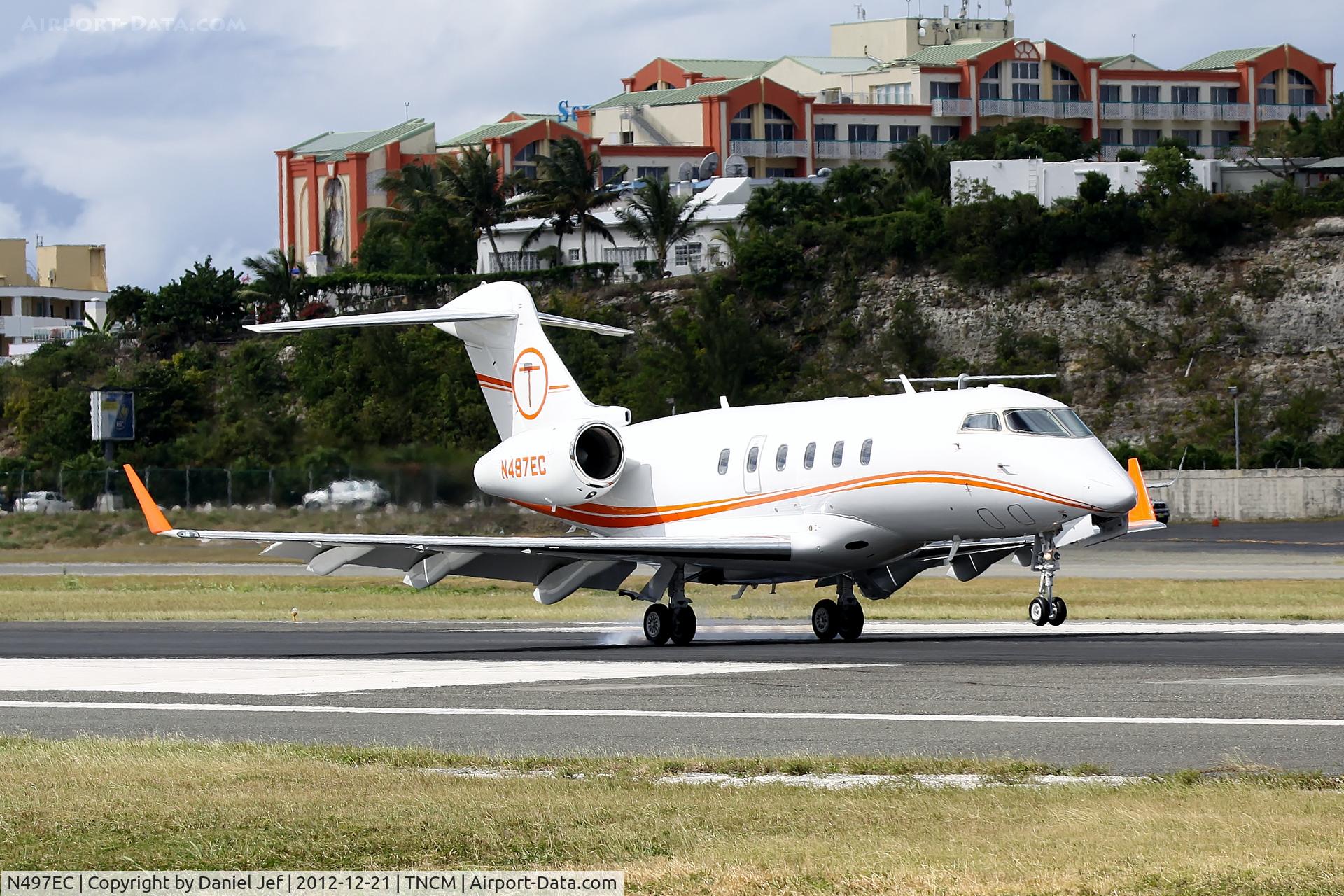 N497EC, 2004 Bombardier Challenger 300 (BD-100-1A10) C/N 20025, N497EC