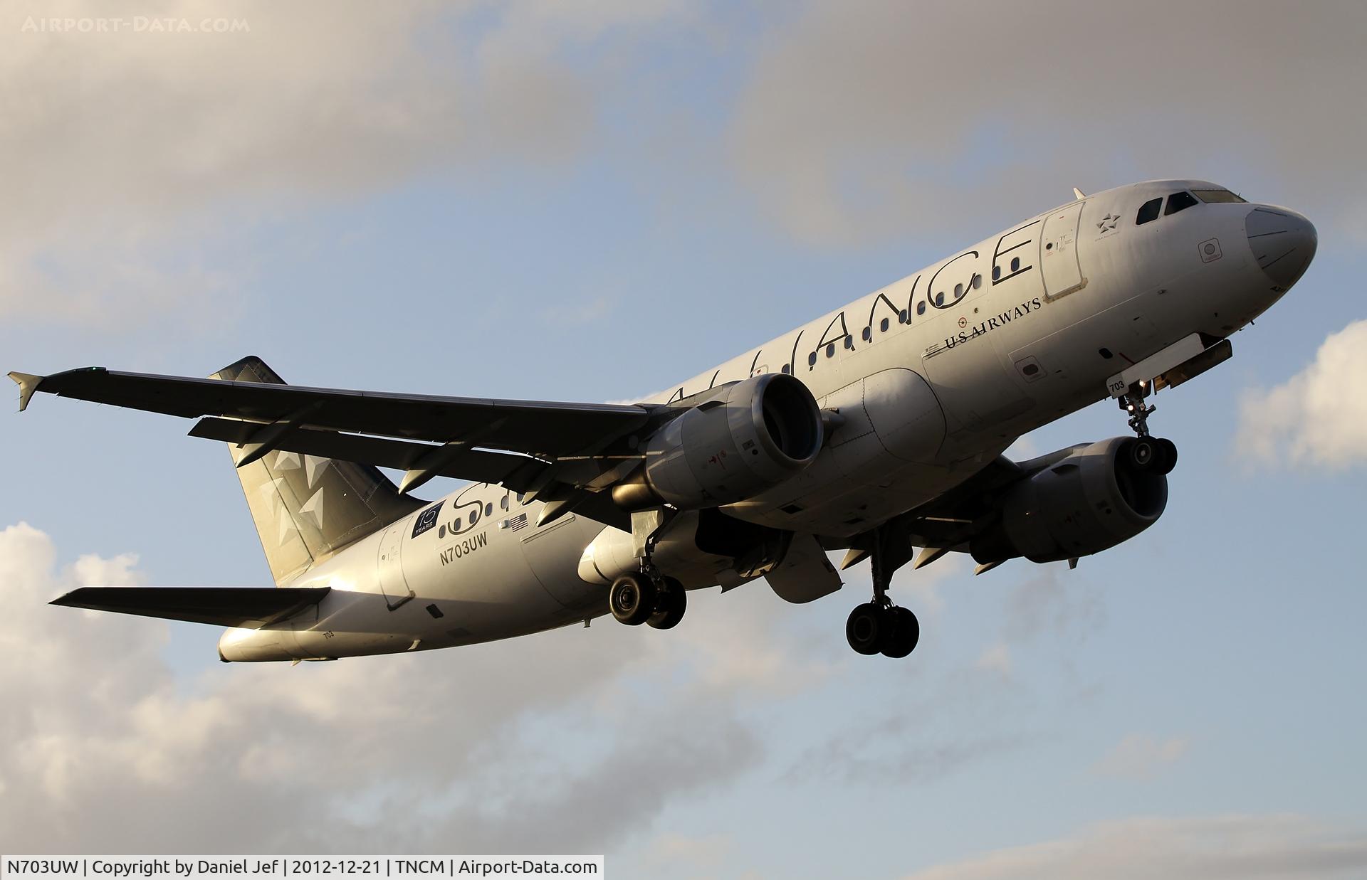 N703UW, 1998 Airbus A319-112 C/N 0904, N703UW