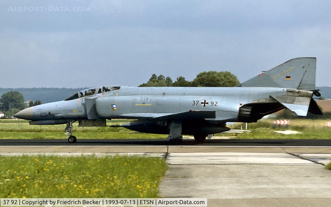 37 92, 1972 McDonnell Douglas F-4F Phantom II C/N 4581, decelerating after touchdown