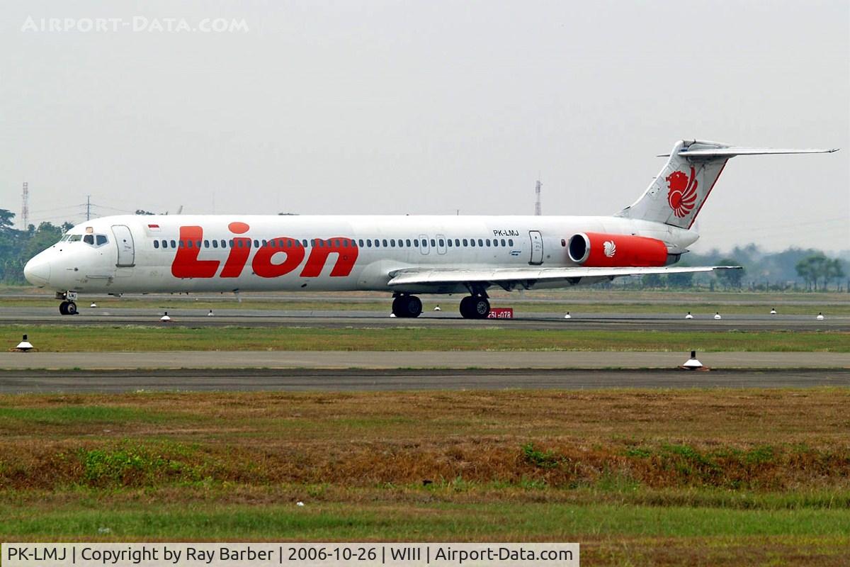 PK-LMJ, 1984 McDonnell Douglas MD-82 (DC-9-82) C/N 49262, McDonnell Douglas DC-9-82 [49262] (Lion Airlines) Jakarta-Soekarno Hatta Int'l~PK 26/10/2006