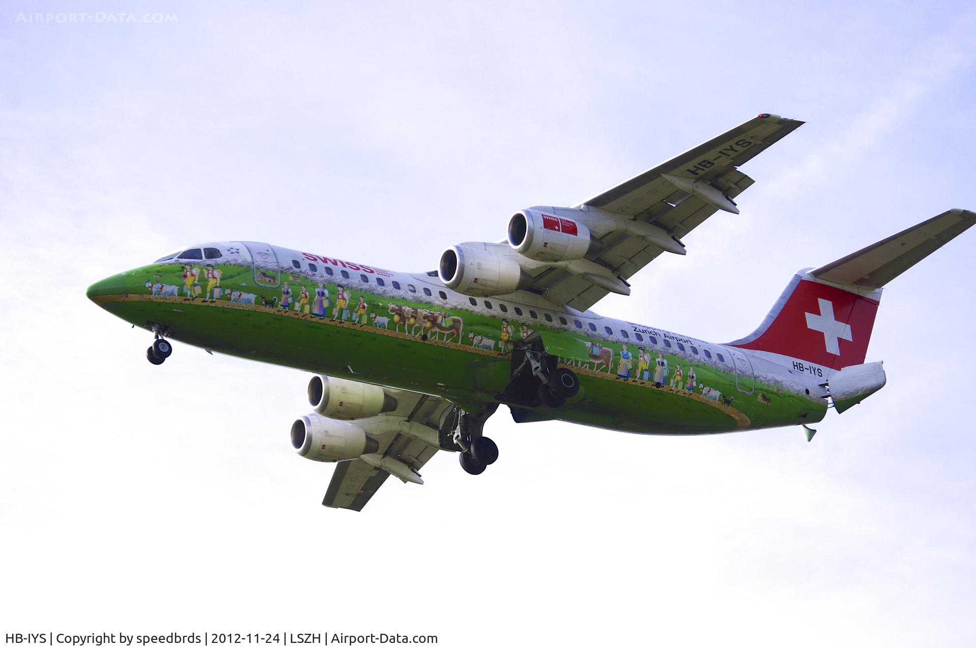 HB-IYS, 2001 British Aerospace Avro 146-RJ100 C/N E3381, Swiss International BAe Avro 146 with special paint job