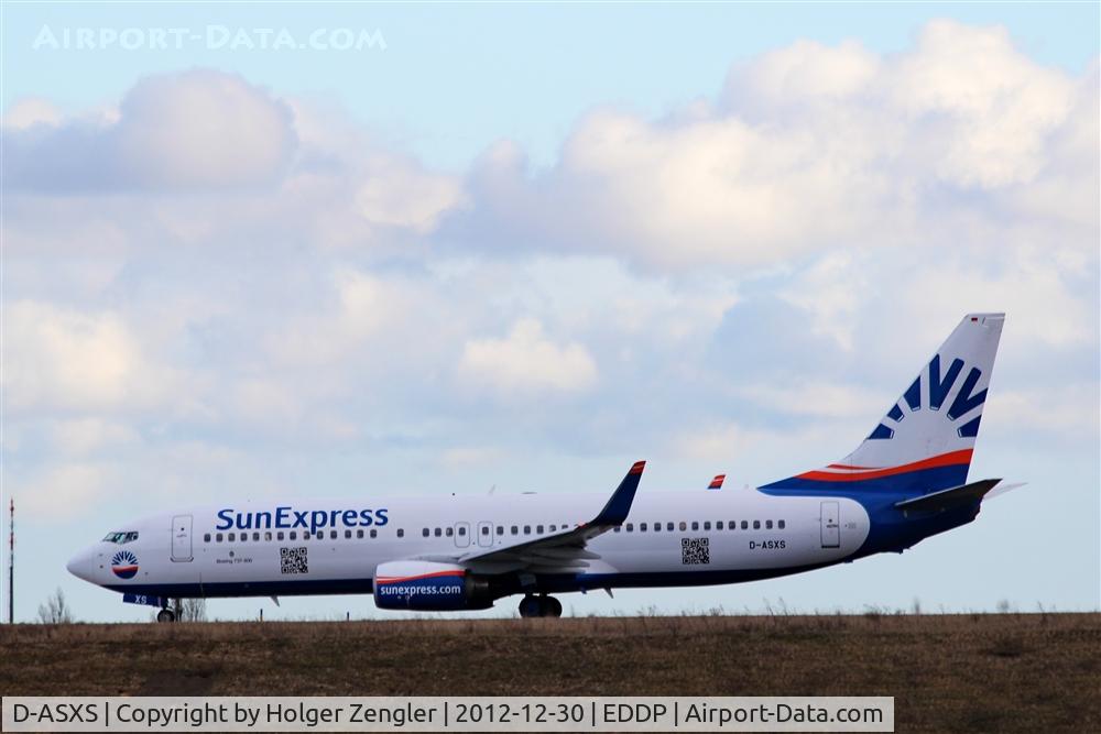 D-ASXS, 2004 Boeing 737-8AS C/N 33563, German Sun Express on taxiway echo 7...