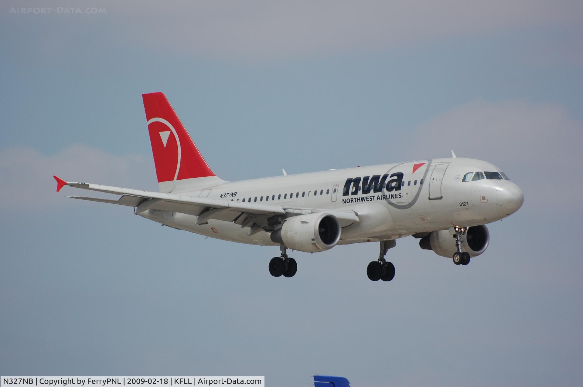 N327NB, 2001 Airbus A319-114 C/N 1501, NW A319 landing in FLL
