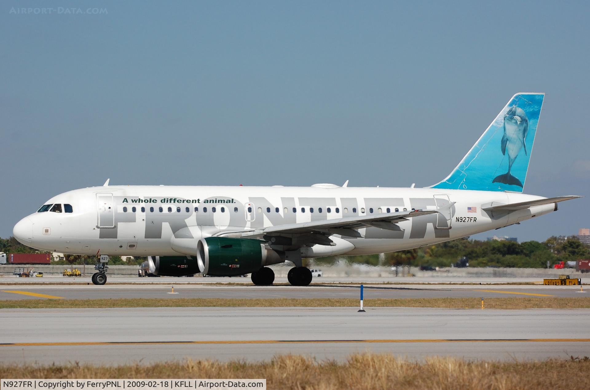 N927FR, 2004 Airbus A319-111 C/N 2209, F9 dolphin in Florida.