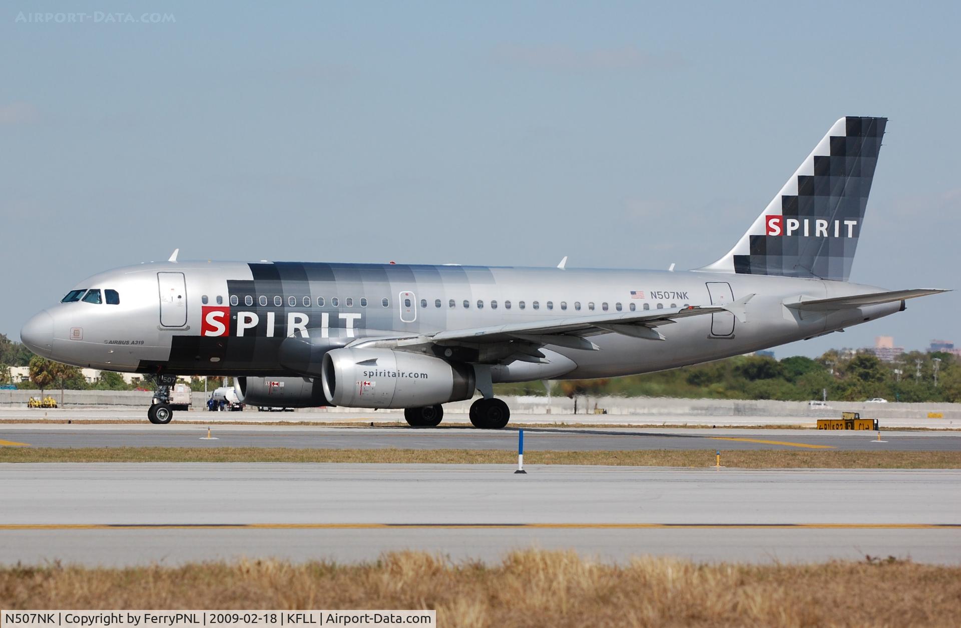 N507NK, 2005 Airbus A319-132 C/N 2560, Spirit A319 preparing for departure.
