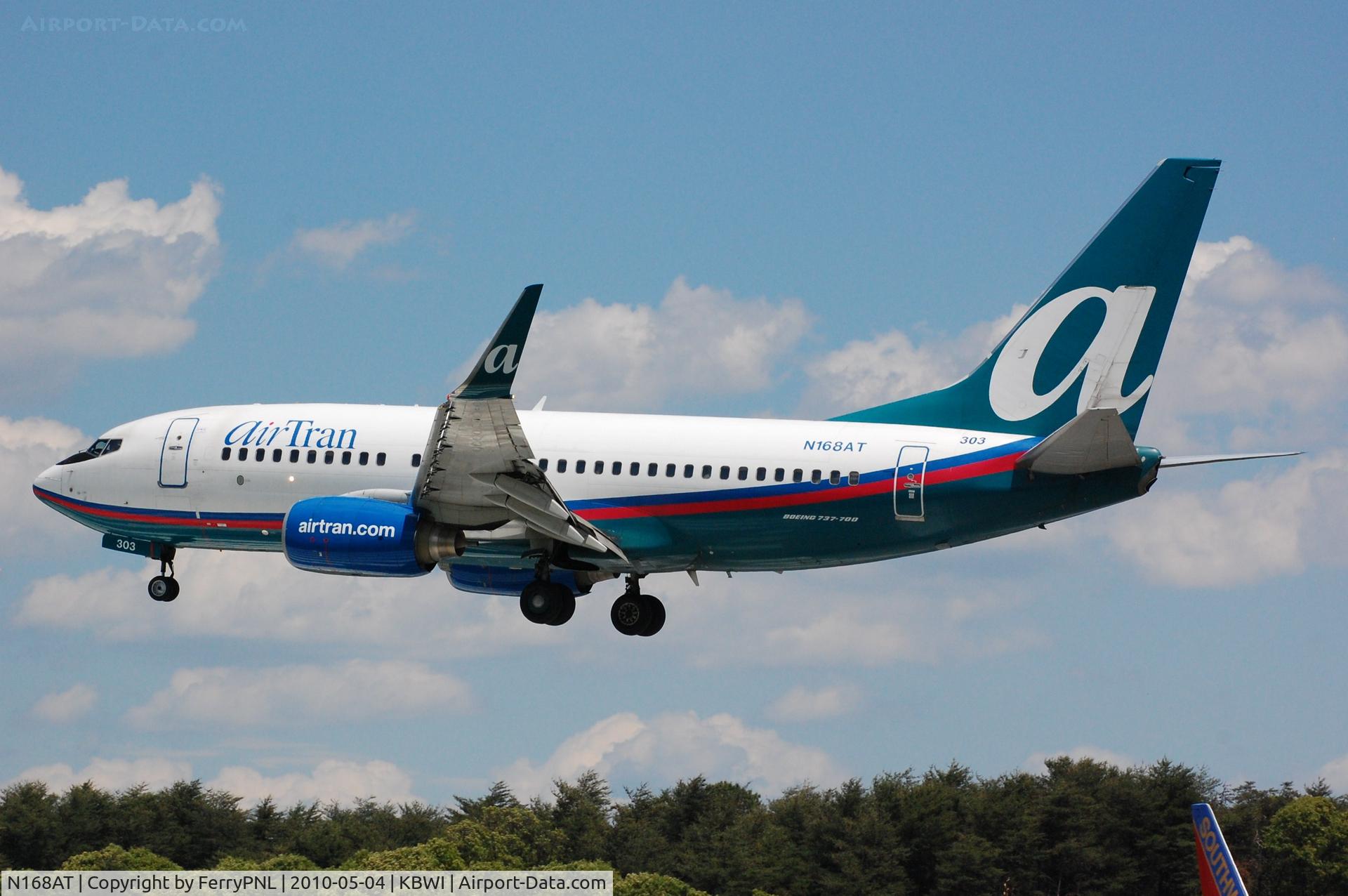 N168AT, 2004 Boeing 737-76N C/N 32653, Airtran B737 landing in BWI