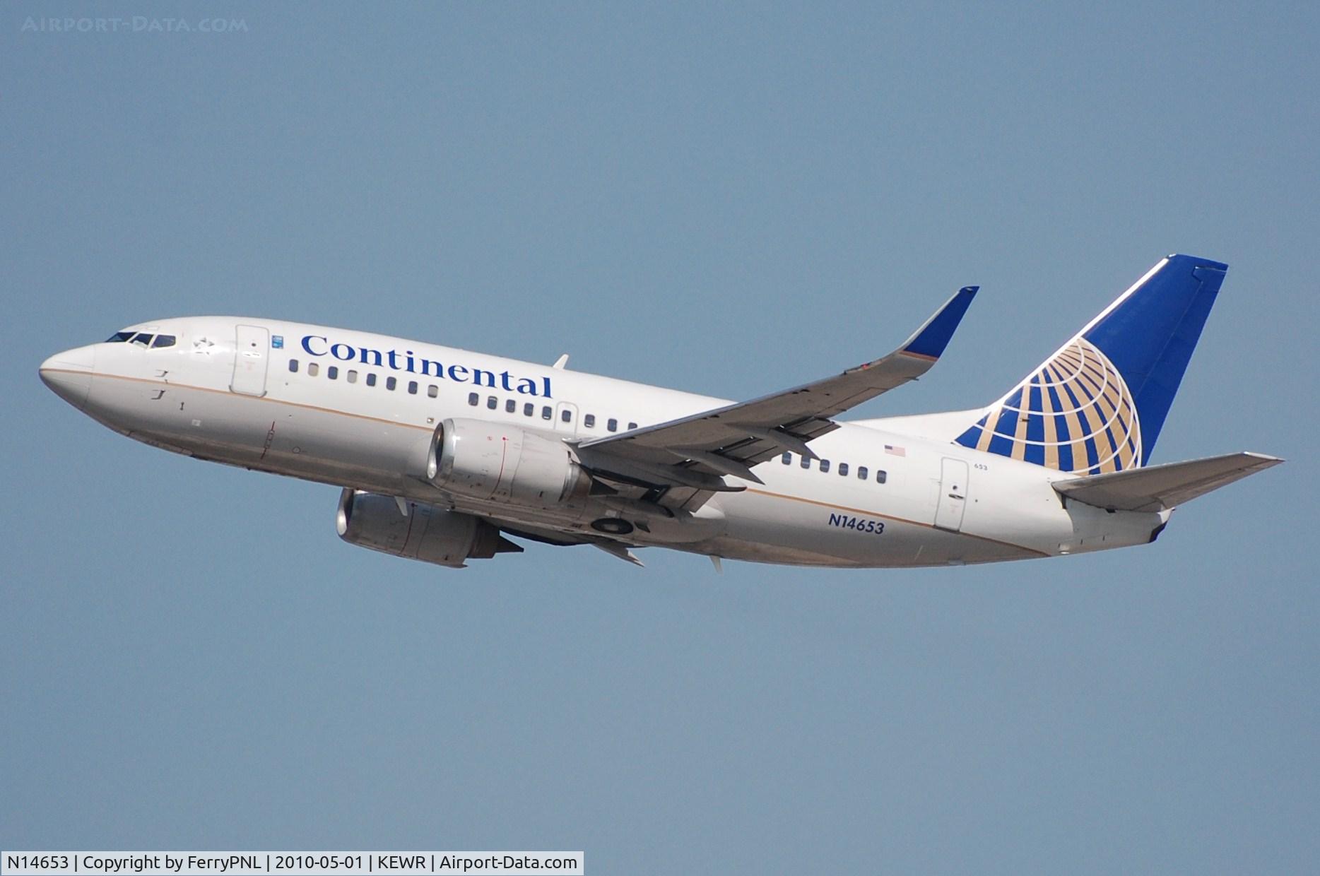 N14653, 1998 Boeing 737-524 C/N 28914, CO B735 fitted with winglets