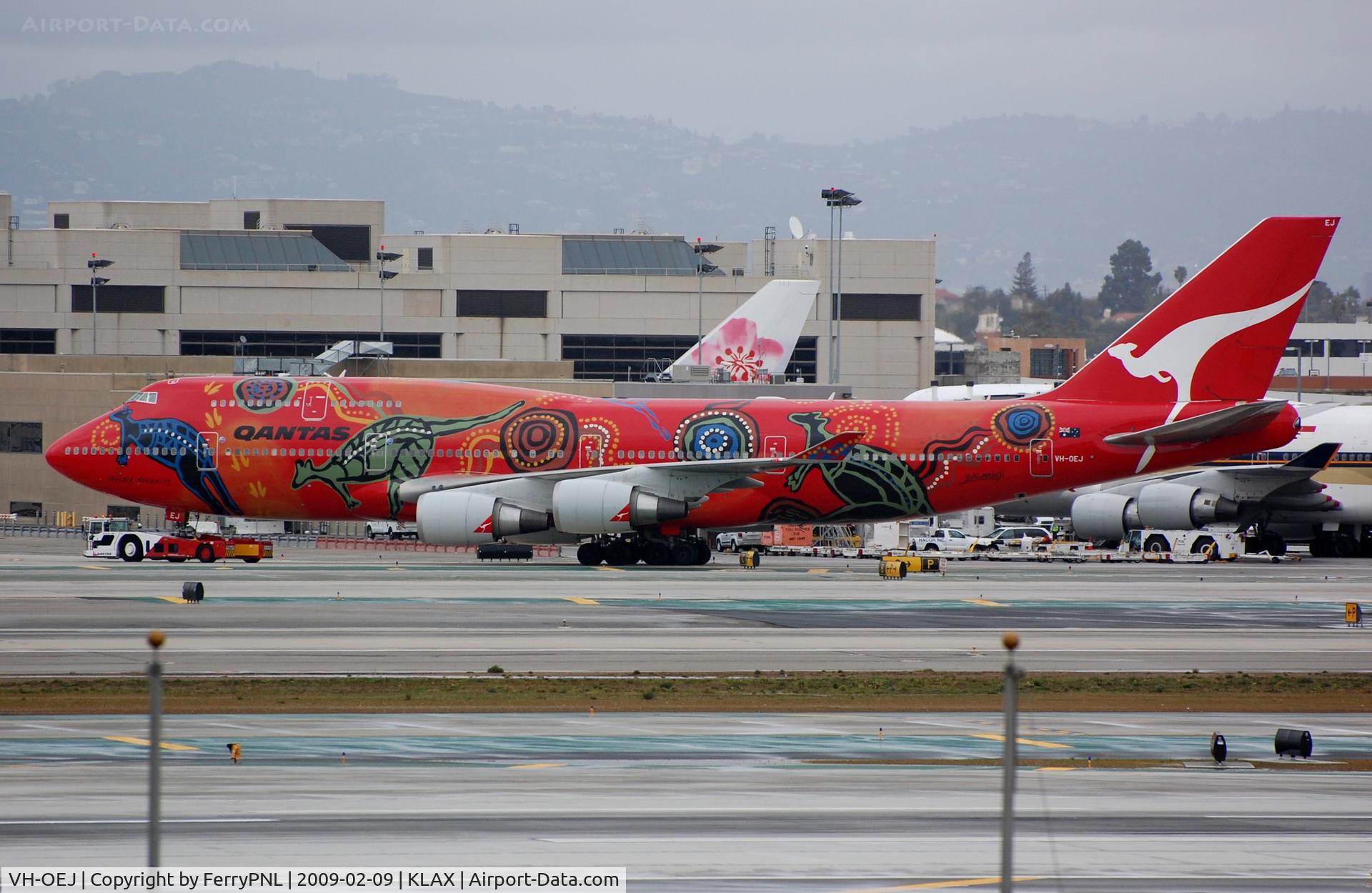 VH-OEJ, 2003 Boeing 747-438/ER C/N 32914, QF special colours