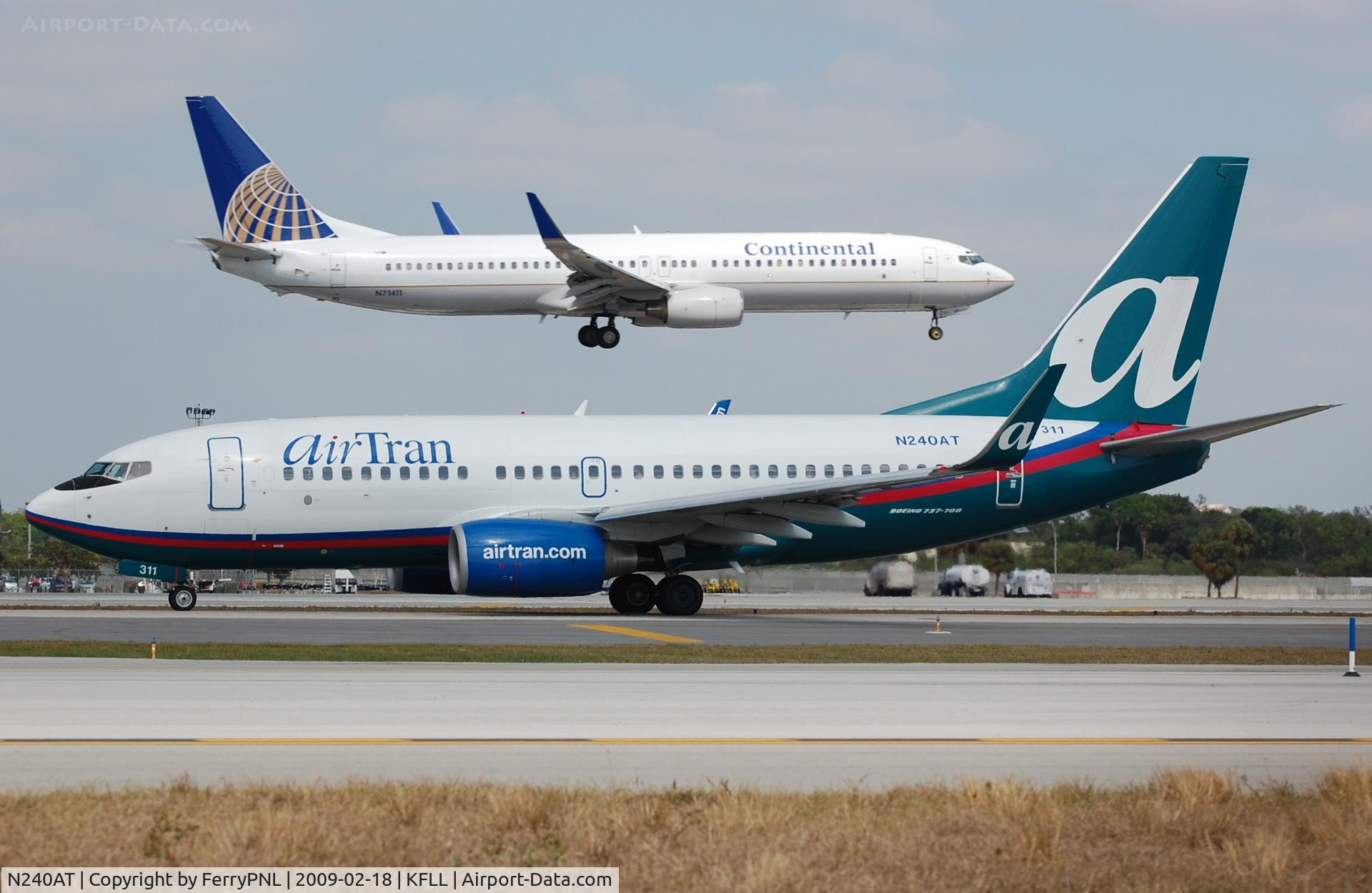 N240AT, 2005 Boeing 737-76N C/N 32657, Both are history in this form now