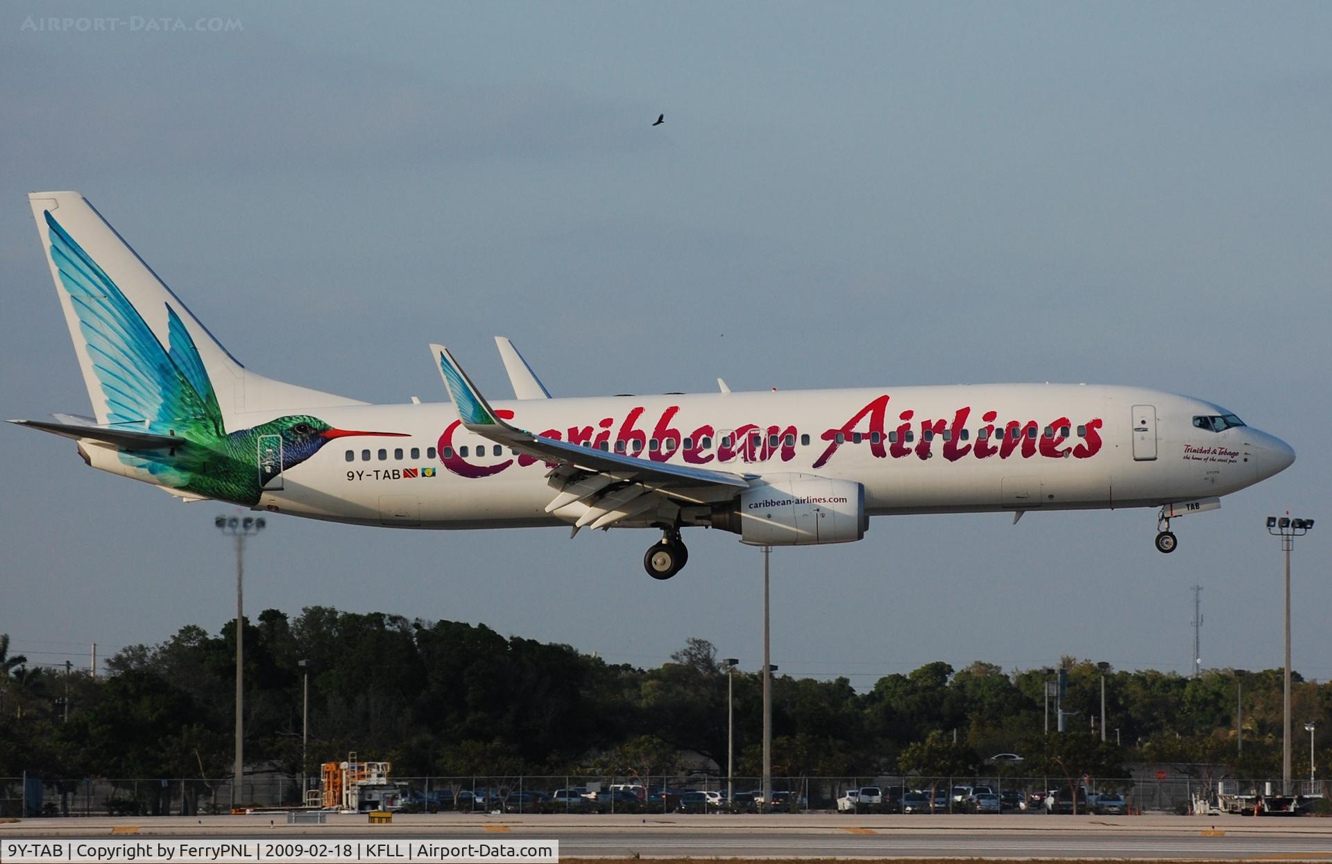 9Y-TAB, 2000 Boeing 737-8Q8 C/N 28233, Hummingbird B738 landing in FLL