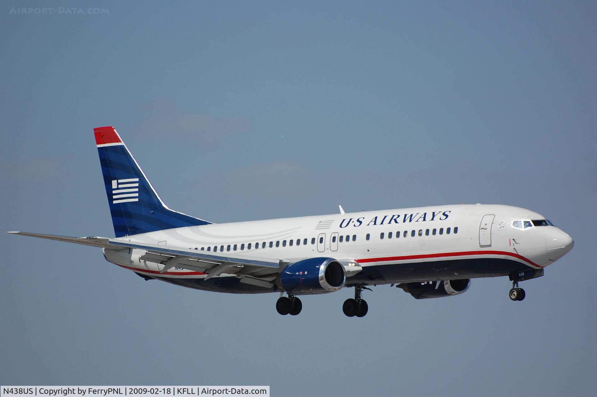N438US, 1990 Boeing 737-4B7 C/N 24560, US B734 landing in FLL