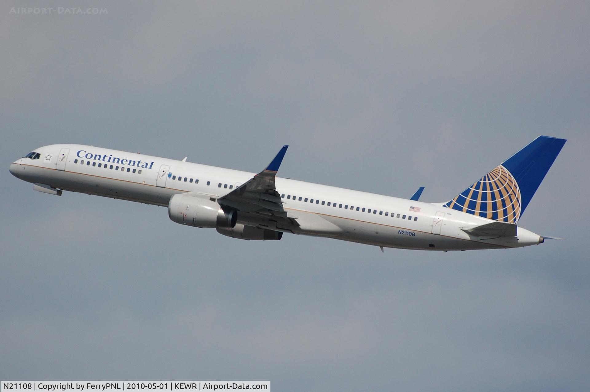 N21108, 1994 Boeing 757-224 C/N 27298, B752 taking off