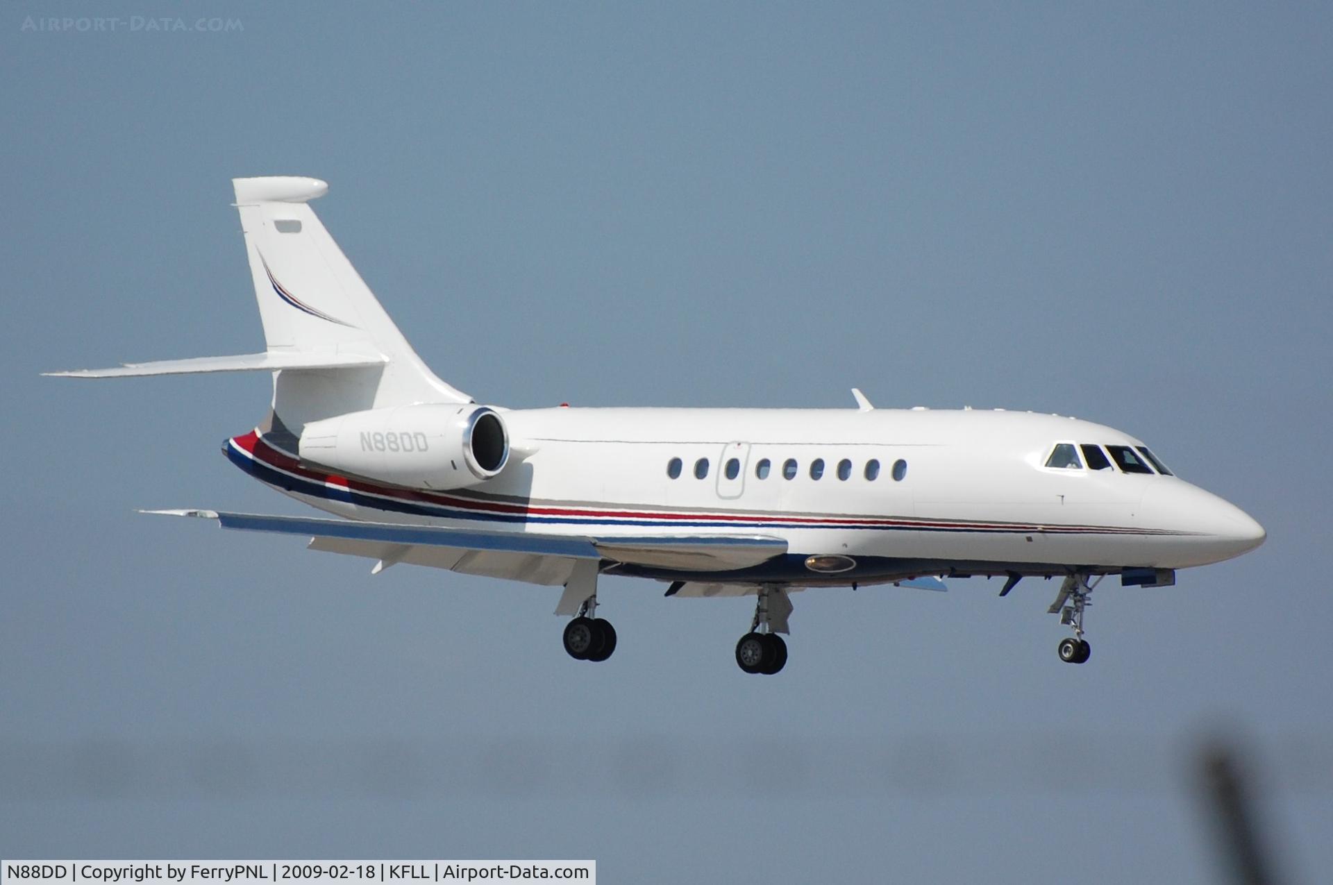 N88DD, 2002 Dassault Falcon 2000 C/N 204, Dassault 2000 N88DD cn 205