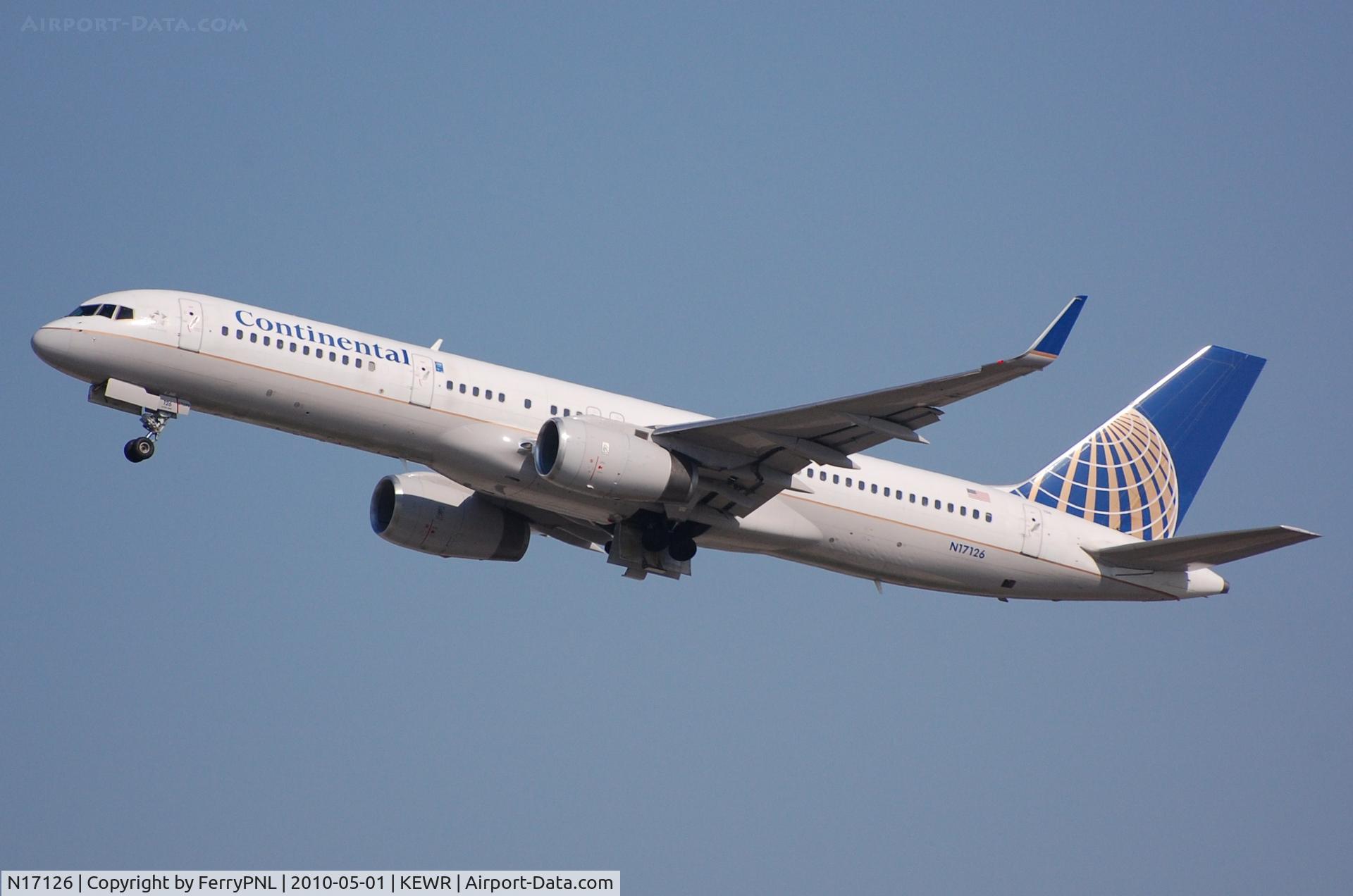 N17126, 1998 Boeing 757-224 C/N 27566, Departing EWR