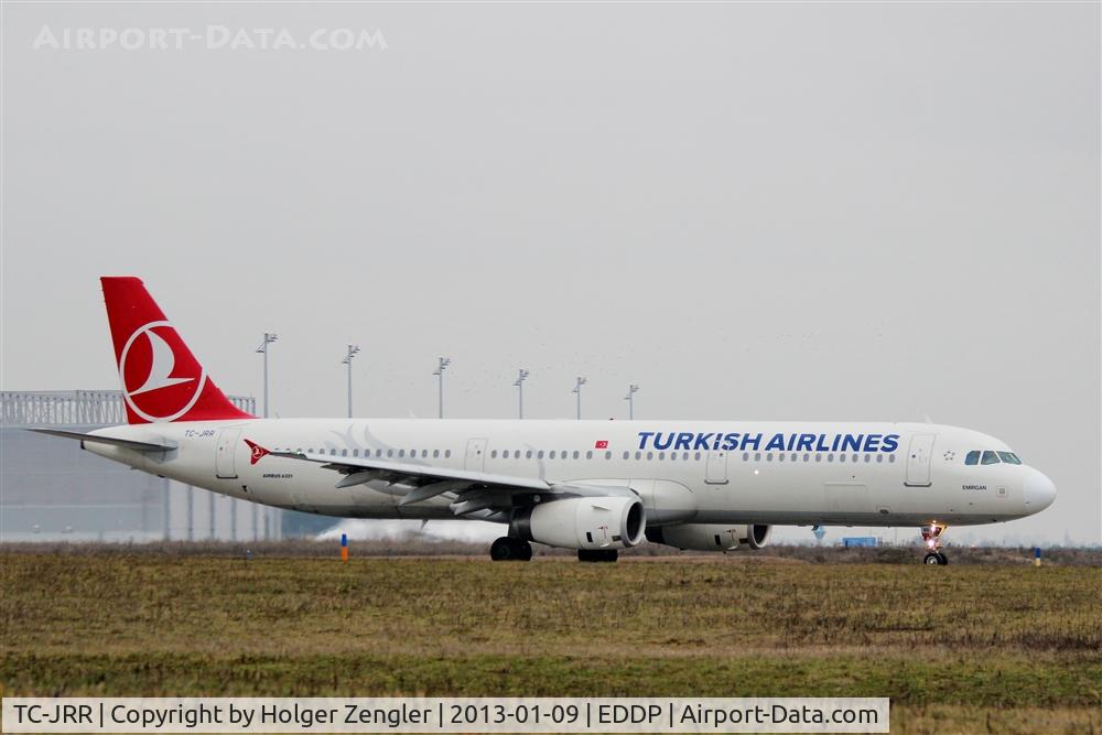 TC-JRR, 2011 Airbus A321-231 C/N 4706, The difference between Istanbul and Leipzig at this moment? There´s no snow in Leipzig.....