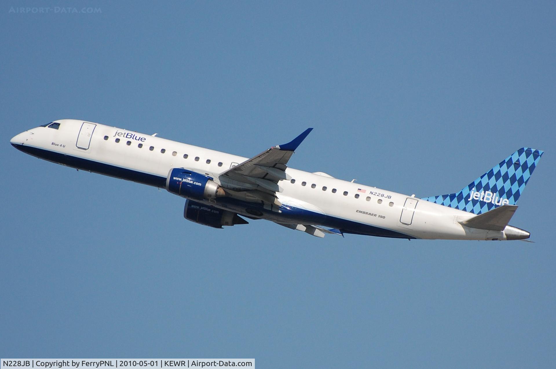 N228JB, 2006 Embraer 190AR (ERJ-190-100IGW) C/N 19000030, JetBlue ERJ190 departure from EWR