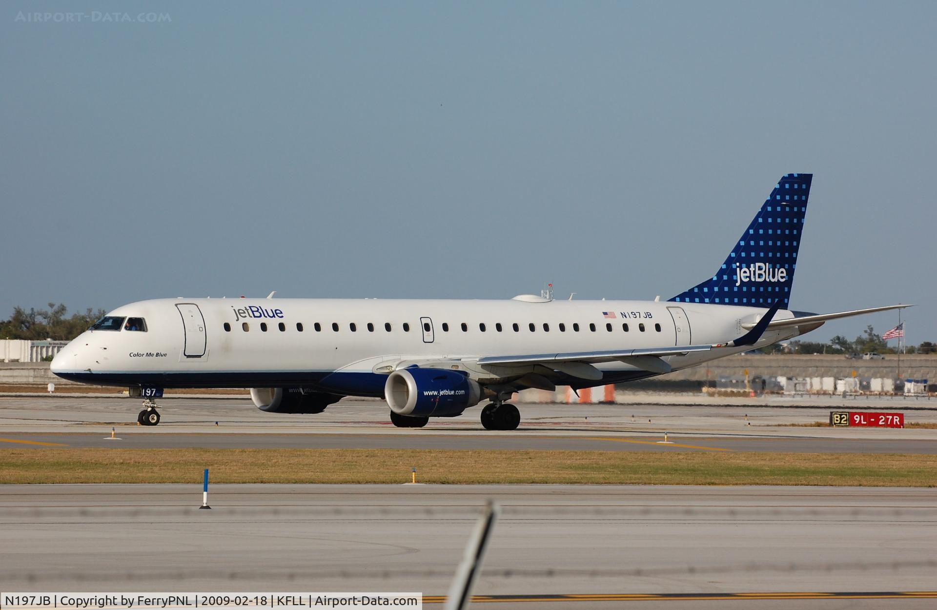 N197JB, 2006 Embraer 190AR (ERJ-190-100IGW) C/N 19000020, JetBlue ERJ190 for take off
