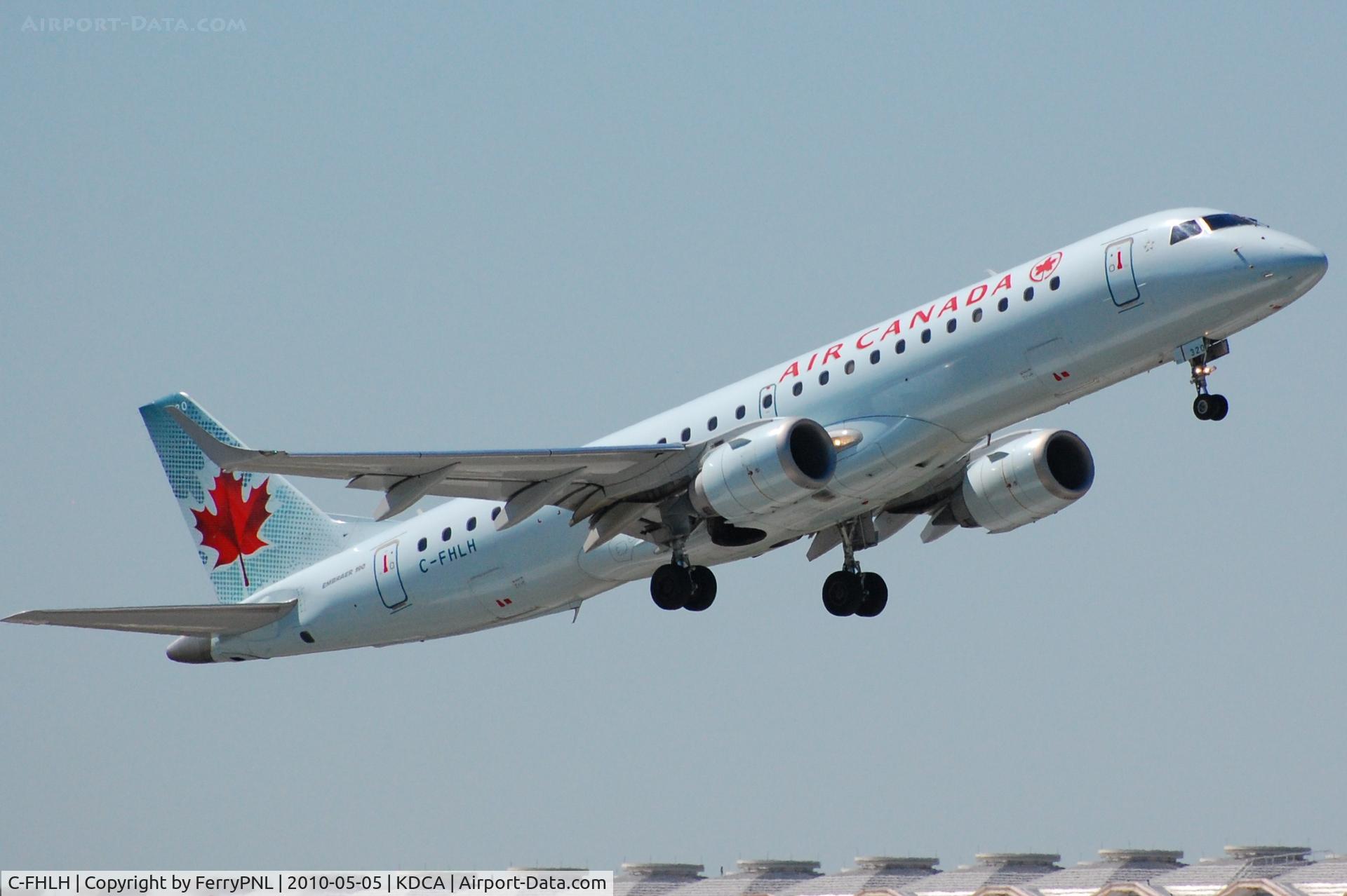 C-FHLH, 2007 Embraer 190AR (ERJ-190-100IGW) C/N 19000068, AC ERJ190 taking off