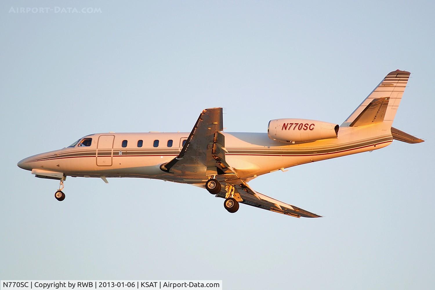 N770SC, 1991 Israel Aircraft Industries IAI-1125 Westwind Astra C/N 054, On approach runway 4 with the last bit of sun for the day.