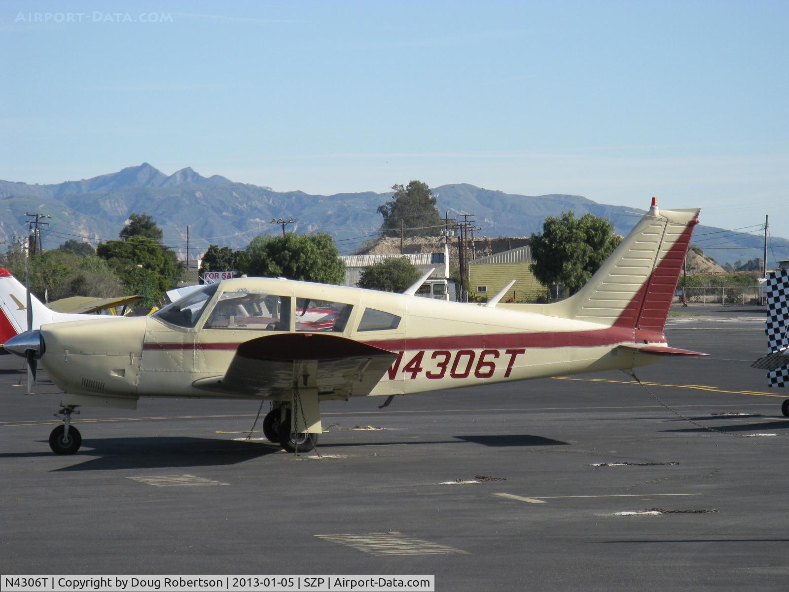 N4306T, 1971 Piper PA-28R-200 Cherokee Arrow C/N 28R-7235004, 1971 Piper PA-28R-200 ARROW 200, Lycoming IO-360-C1C 200 Hp
