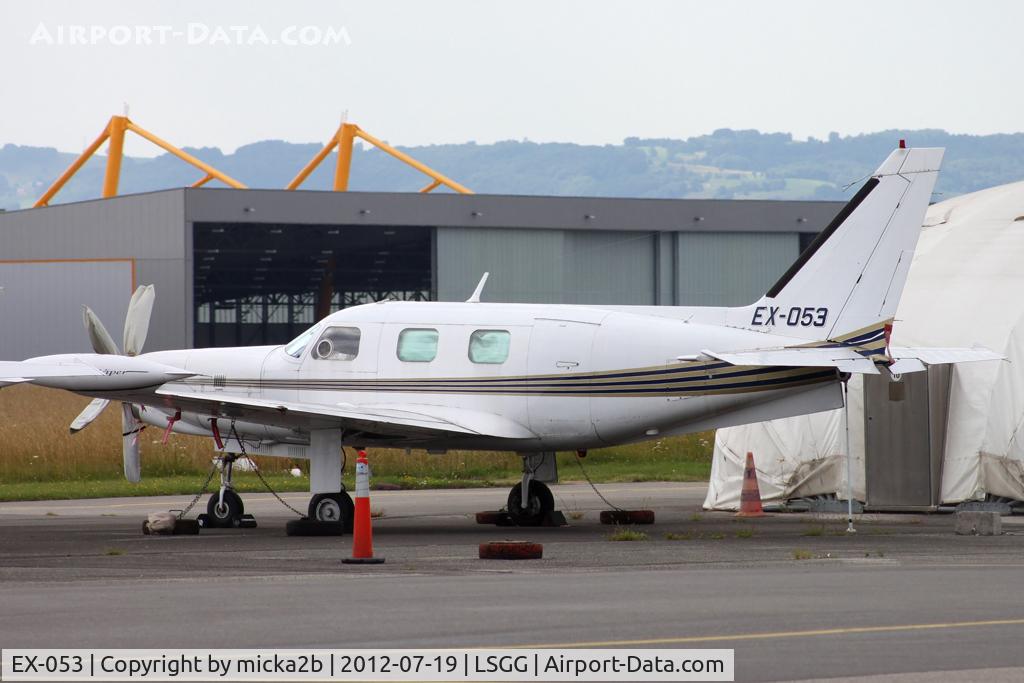 EX-053, Technoavia GM-17 Viper C/N 00901, Parked