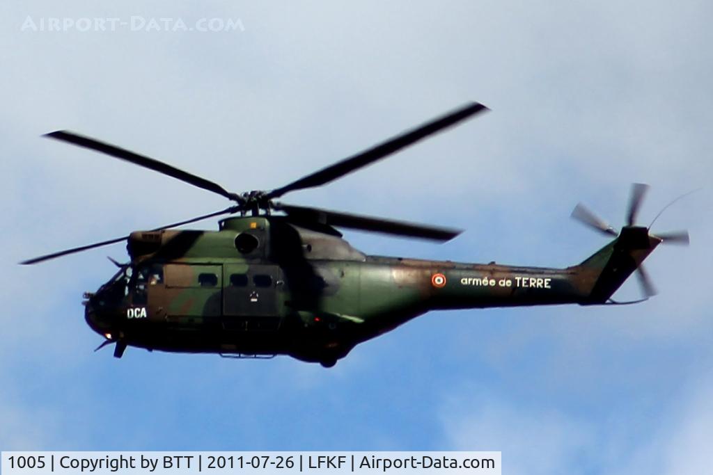 1005, 1969 Aérospatiale SA-330B Puma C/N 1005, Low pass over Figari Airport