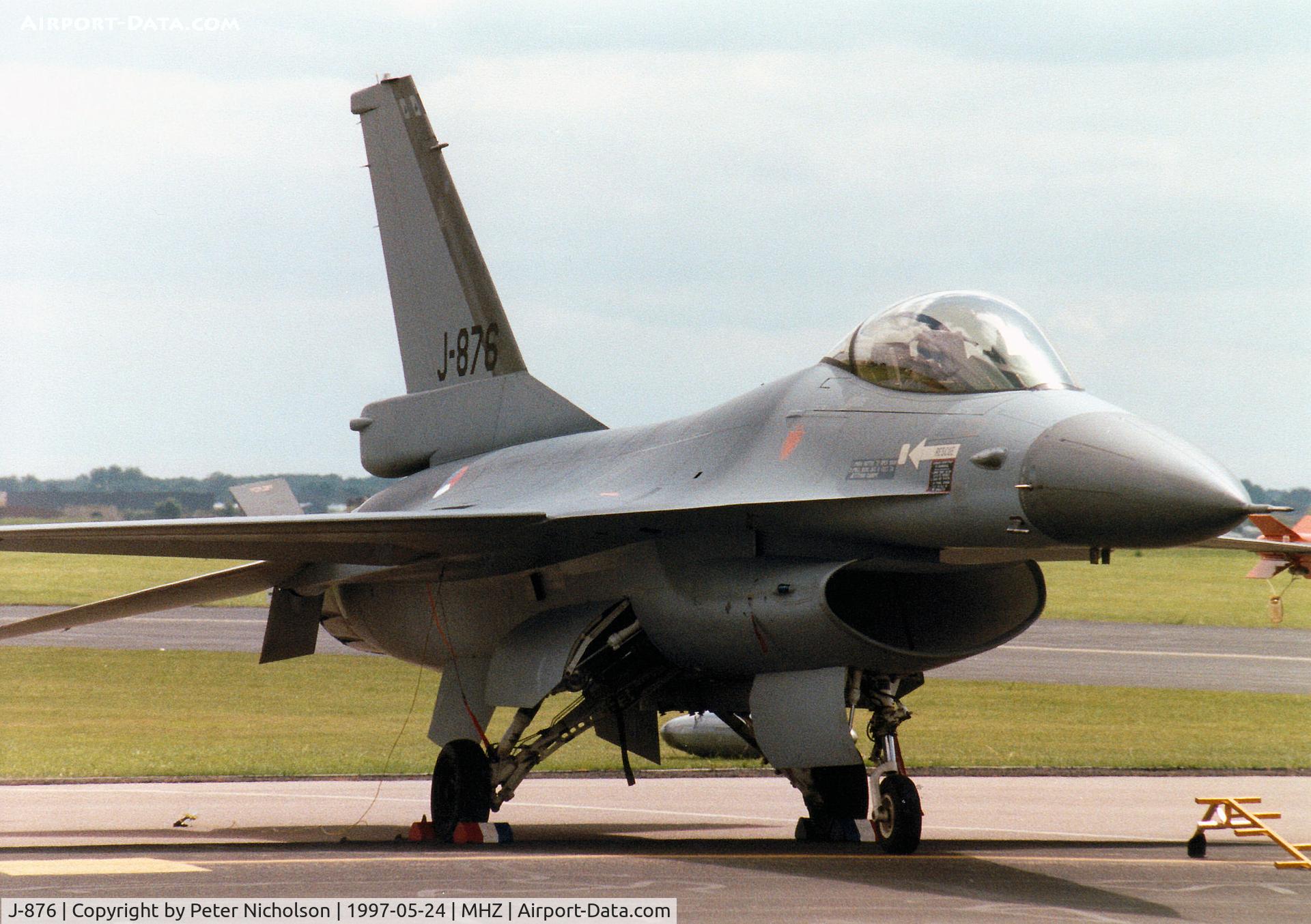 J-876, Fokker F-16AM Fighting Falcon C/N 6D-93, F-16A Falcon, callsign Orange, of 323 Squadron Royal Netherlands Air Force on the flight-line at the 1997 RAF Mildenhall Air Fete.