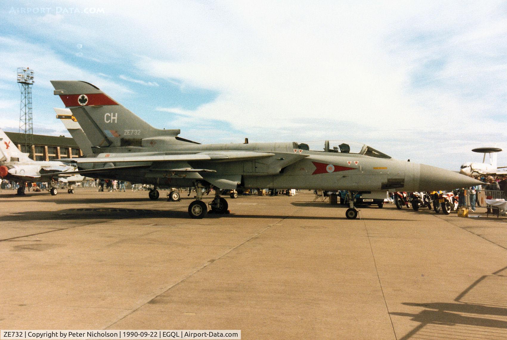 ZE732, 1987 Panavia Tornado F.3 C/N AS048/660/3296, Tornado F.3 of 5 Squadron on display at the 1990 RAF Leuchars Airshow.
