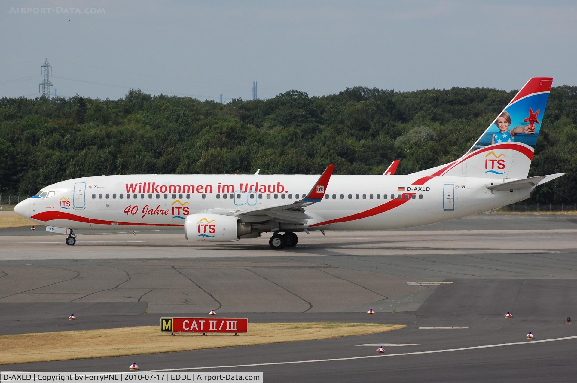 D-AXLD, 2007 Boeing 737-8FH C/N 35093, XL Germany is using their aircraft as a flying billboard