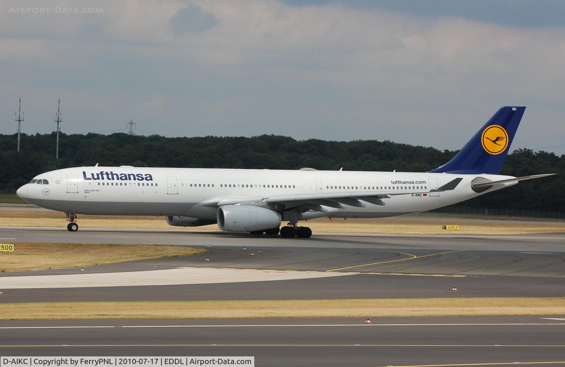 D-AIKC, 2004 Airbus A330-343X C/N 579, One of 3 LH A333's which used to operate from DUS to the USA on a daily basis.