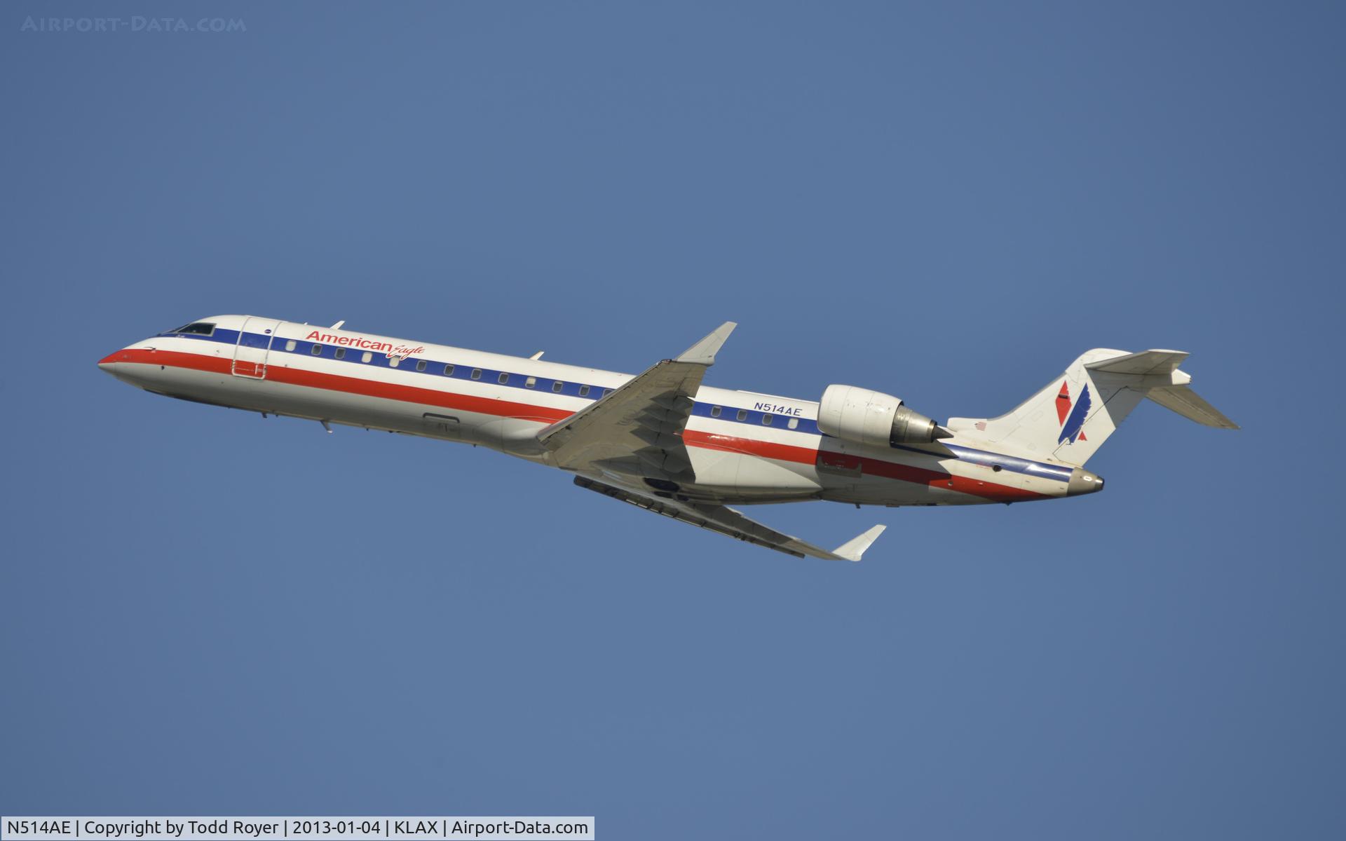 N514AE, 2003 Bombardier CRJ-701 (CL-600-2C10) Regional Jet C/N 10119, Departing LAX