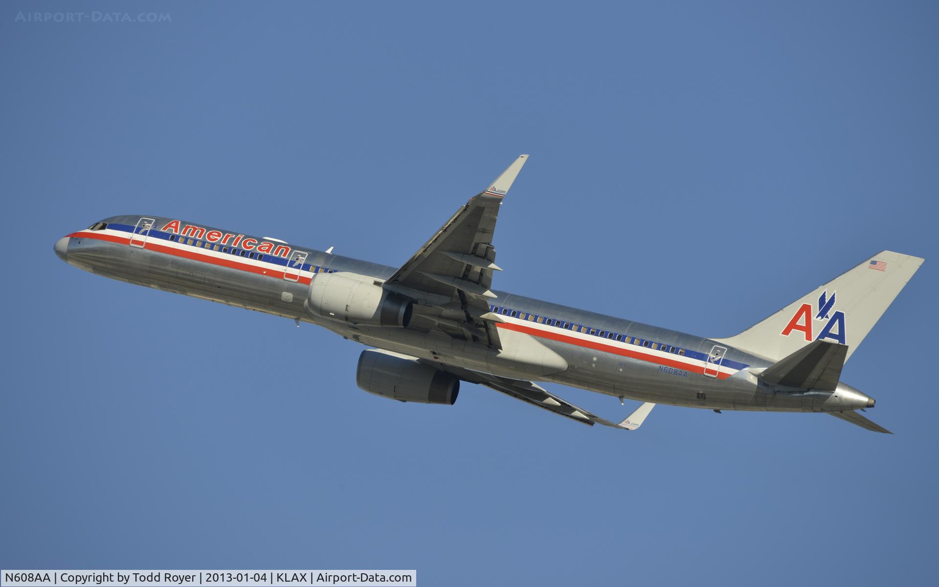N608AA, 1996 Boeing 757-223 C/N 27446, Departing LAX