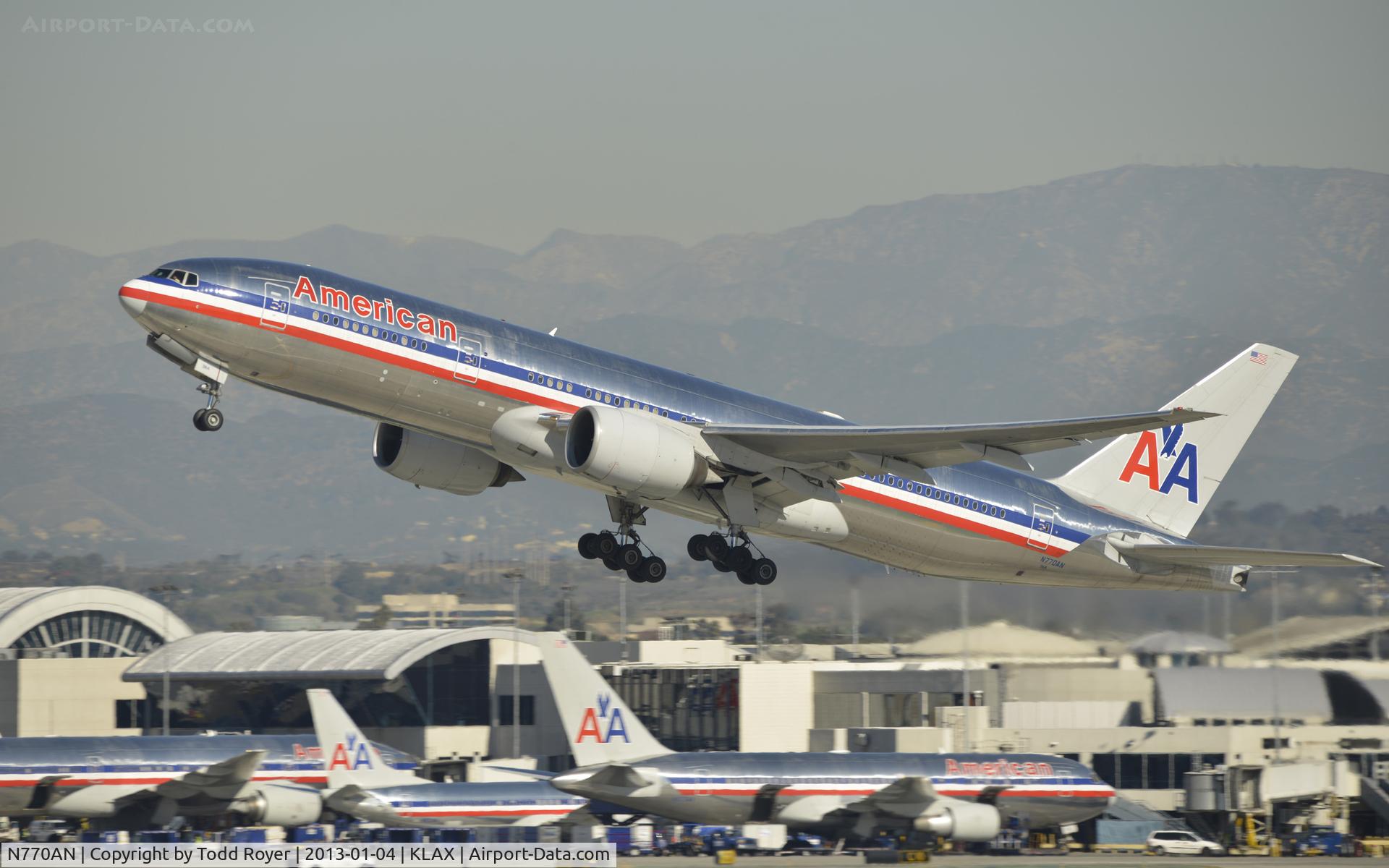 N770AN, 1999 Boeing 777-223 C/N 29578, Departing LAX