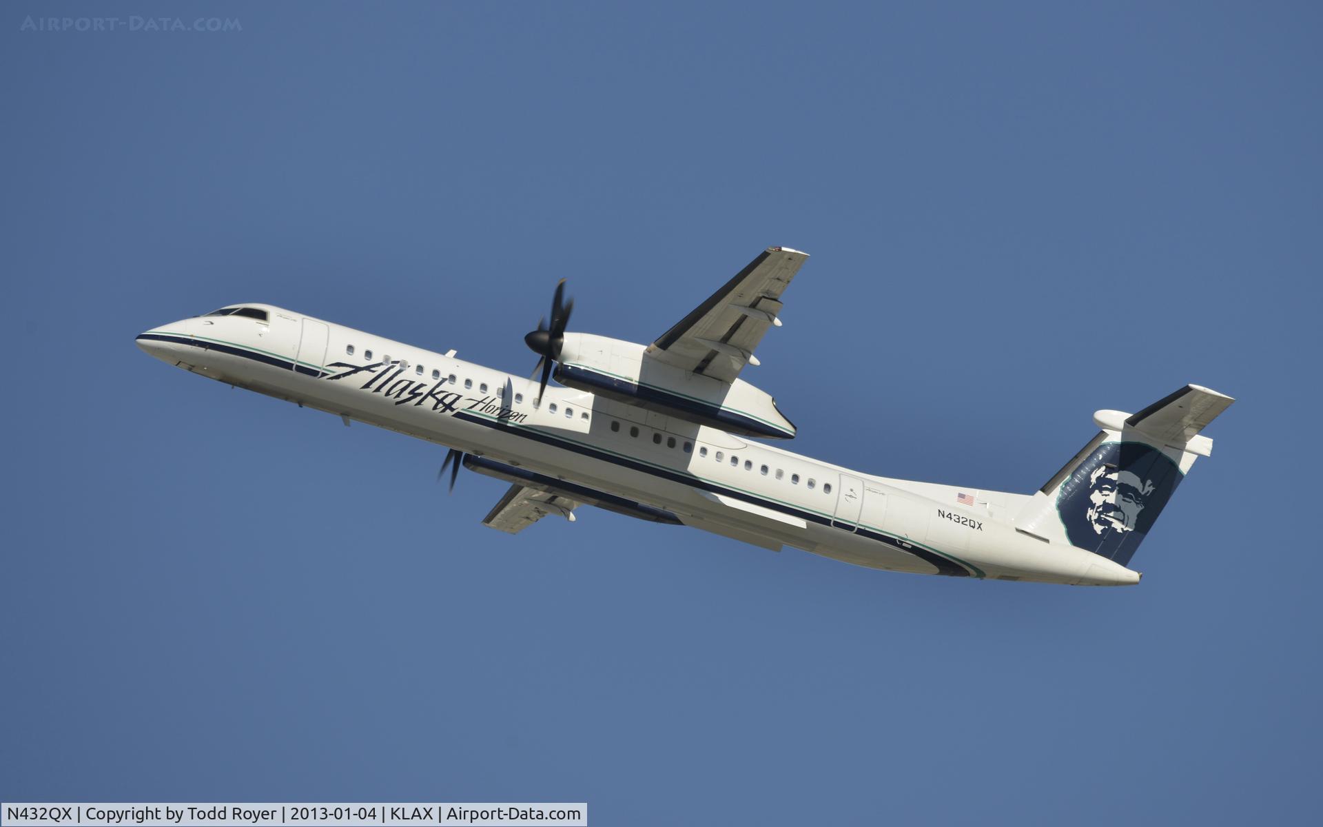 N432QX, 2007 De Havilland Canada DHC-8-402Q Dash 8 Dash 8 C/N 4166, Departing LAX