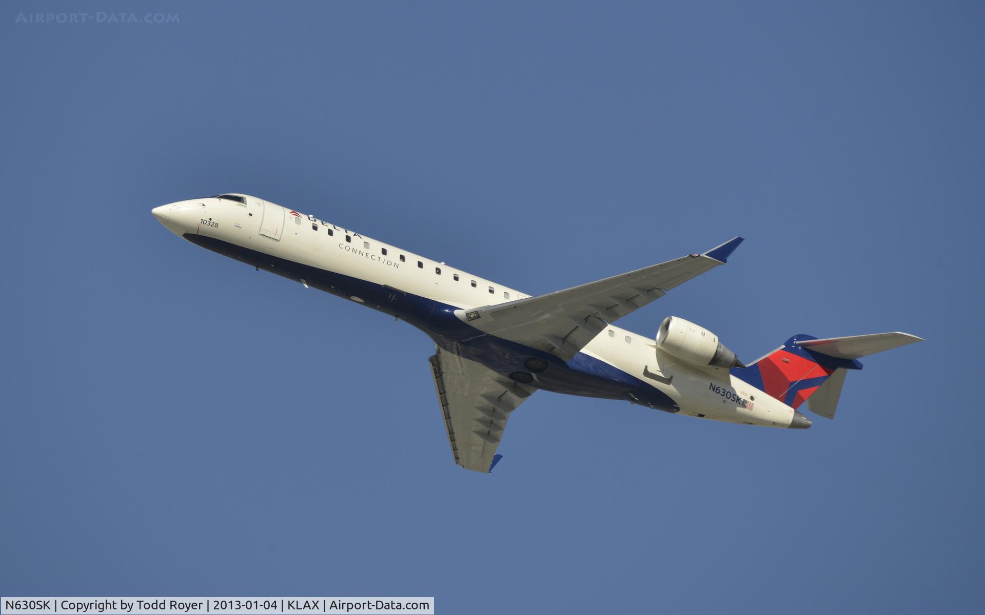 N630SK, 2011 Bombardier CRJ-700 (CL-600-2C10) Regional Jet C/N 10328, Departing LAX