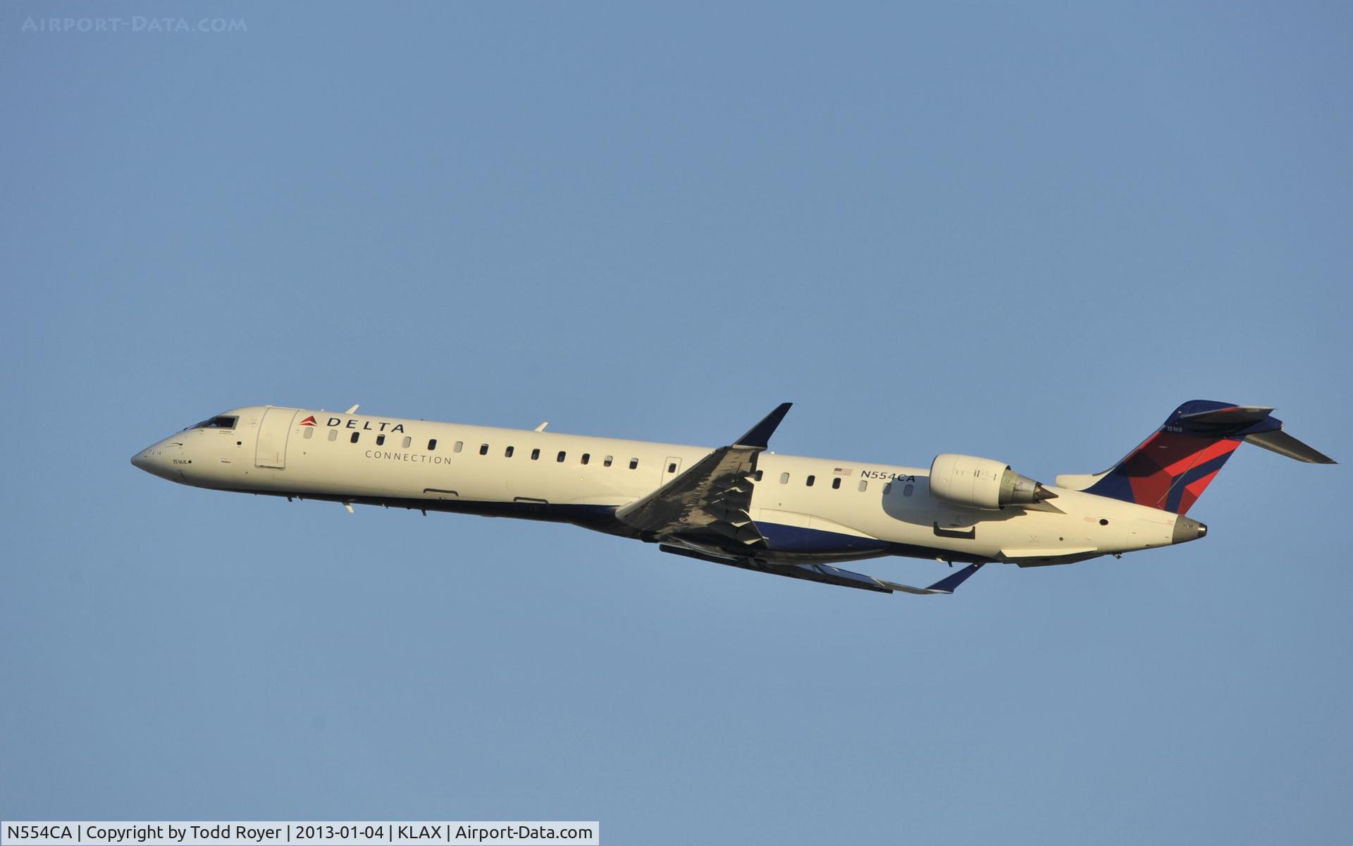 N554CA, 2008 Bombardier CRJ-900ER (CL-600-2D24) C/N 15168, Departing LAX