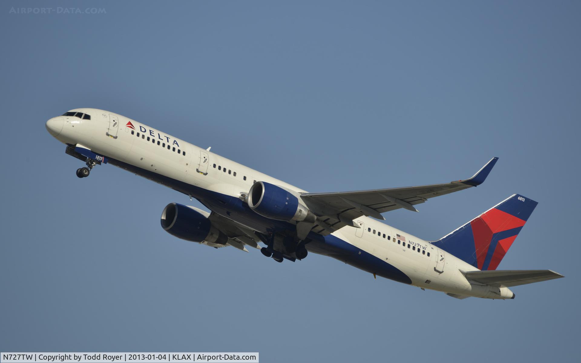 N727TW, 1999 Boeing 757-231 C/N 30340, Departing LAX