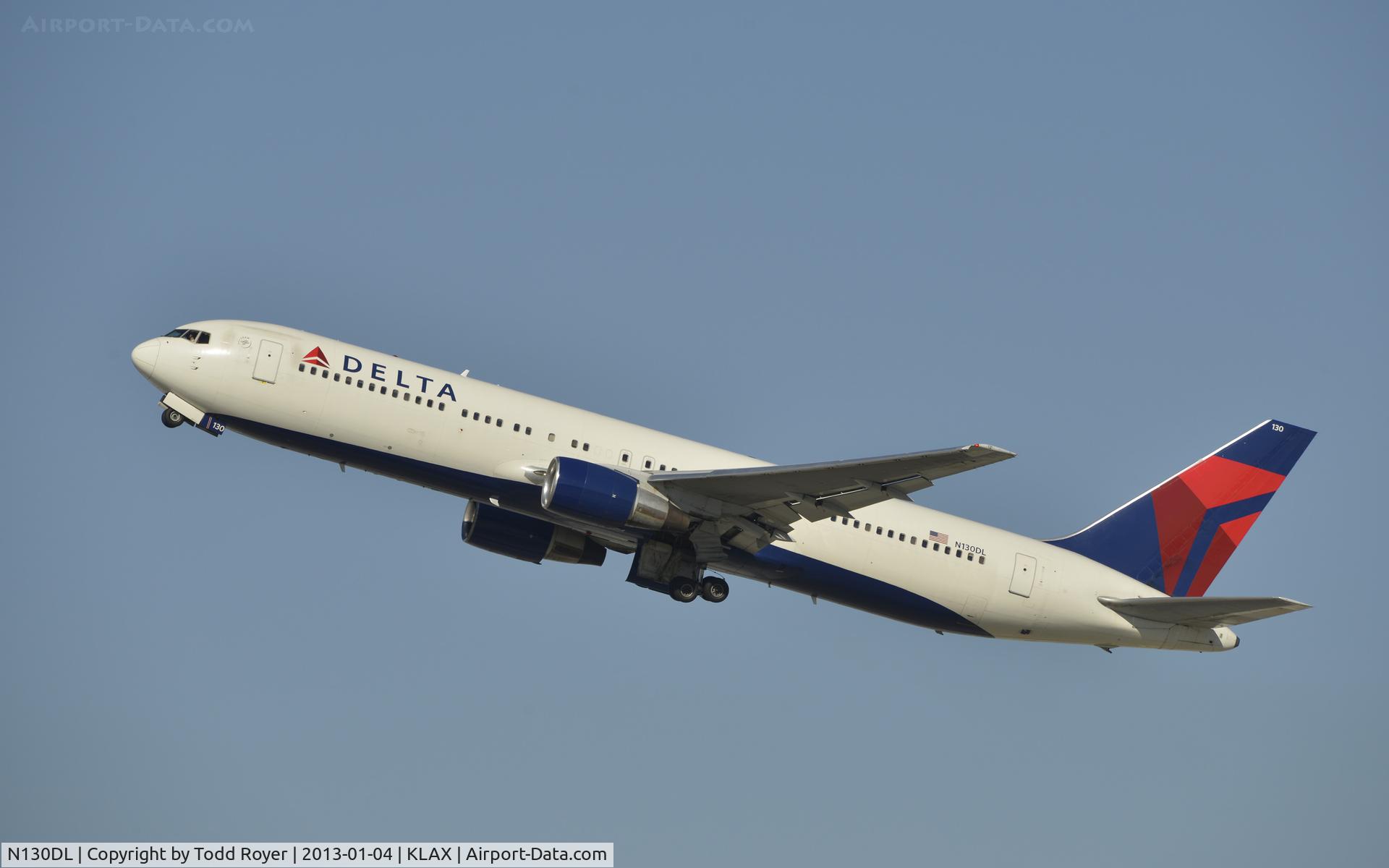 N130DL, 1988 Boeing 767-332 C/N 24080, Departing LAX