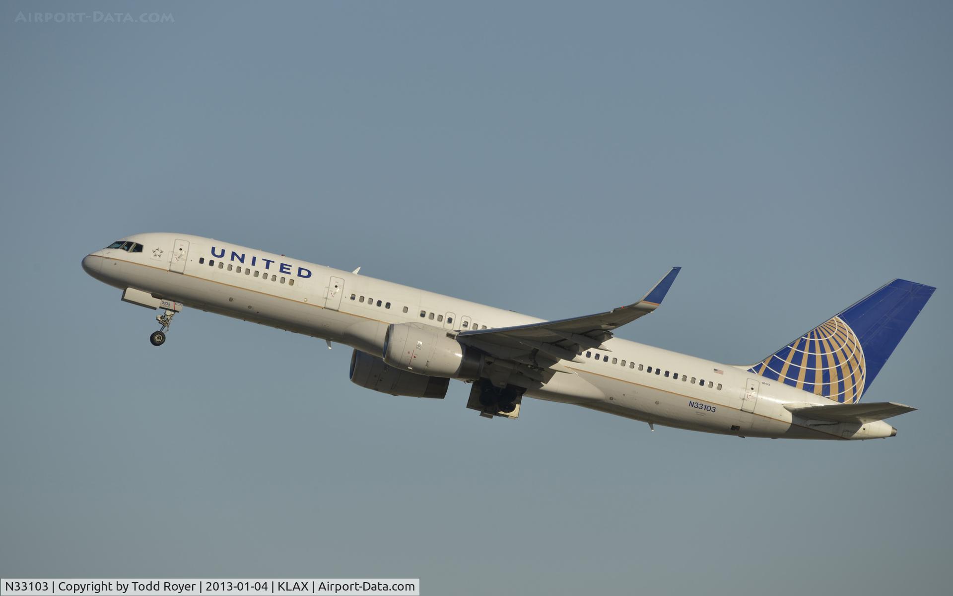 N33103, 1994 Boeing 757-224 C/N 27293, Departing LAX