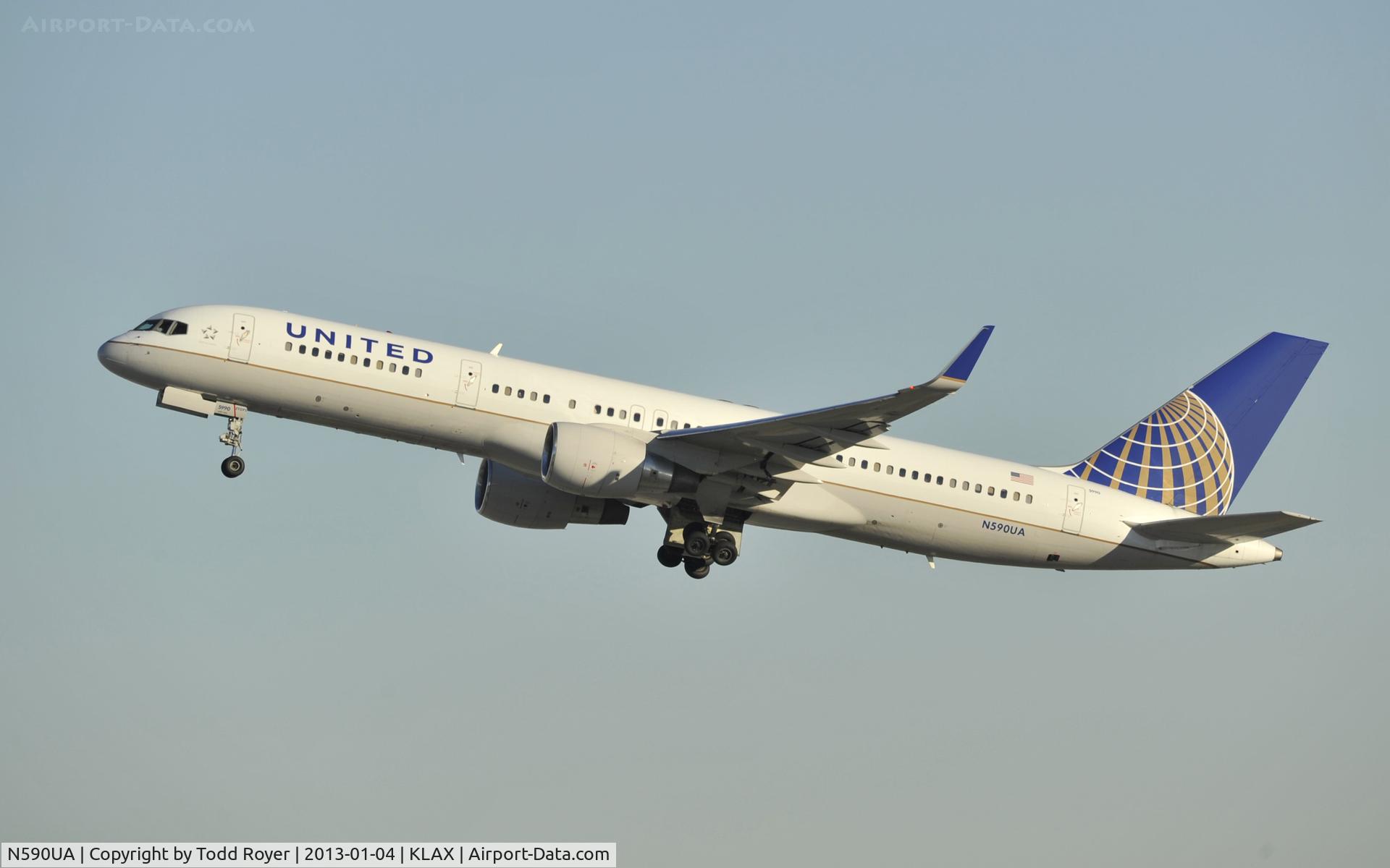N590UA, Boeing 757-222 C/N 26722, Departing LAX