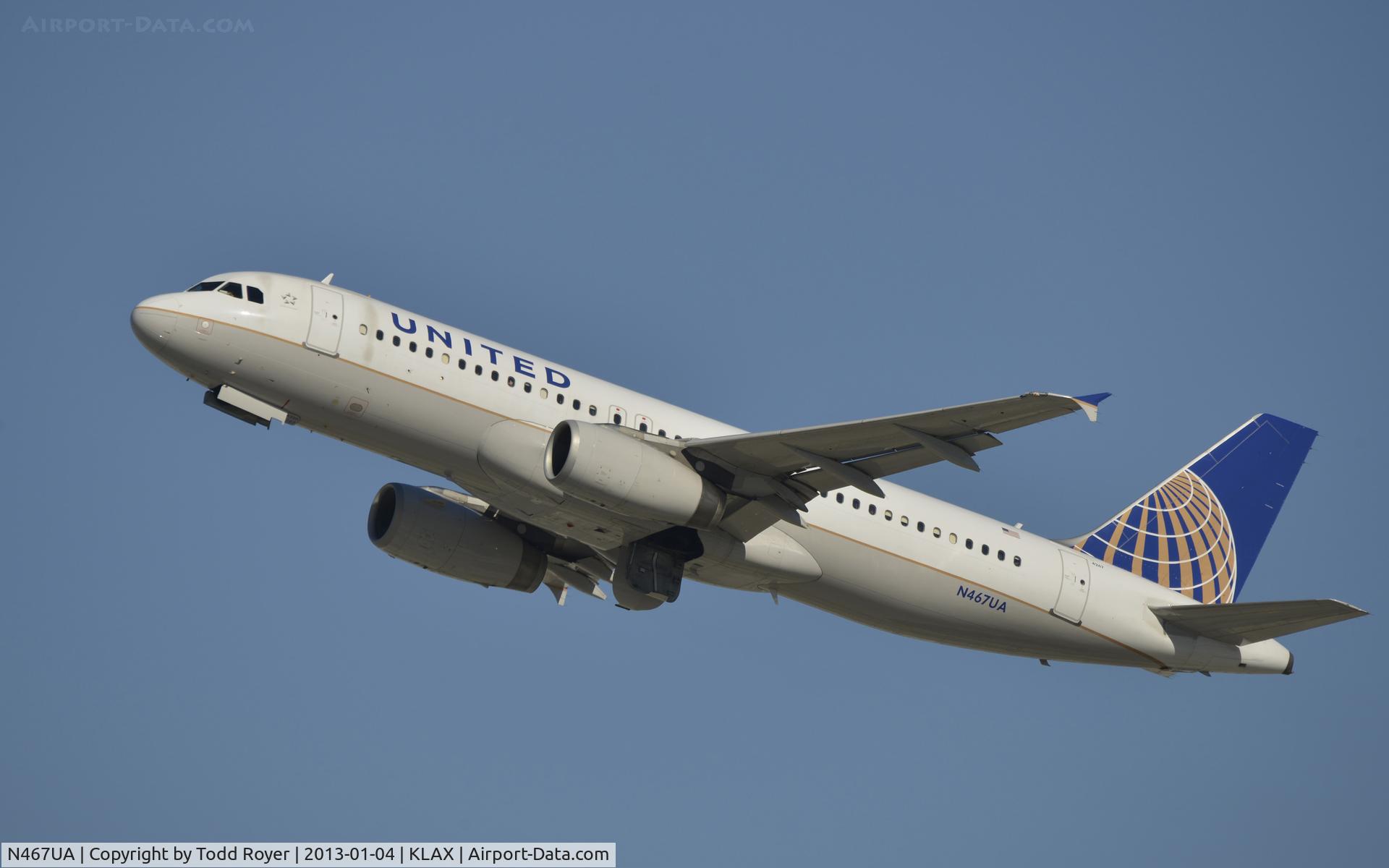 N467UA, 2000 Airbus A320-232 C/N 1359, Departing LAX